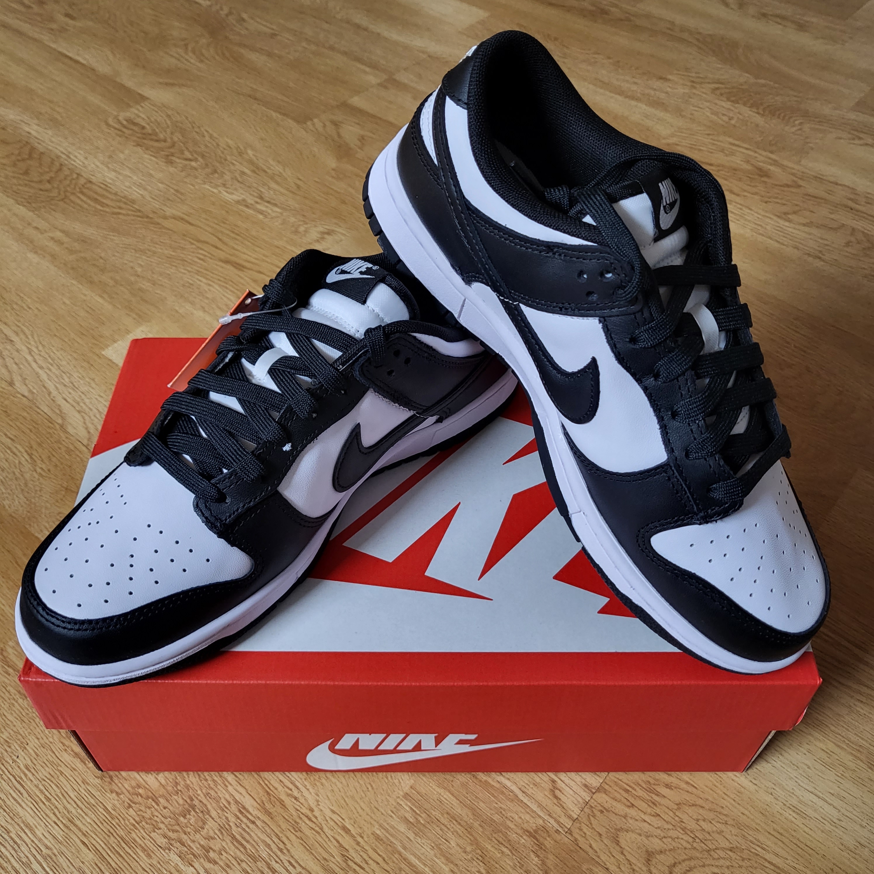 Nike Dunk Low Retro Black 착용 스타일 - 1