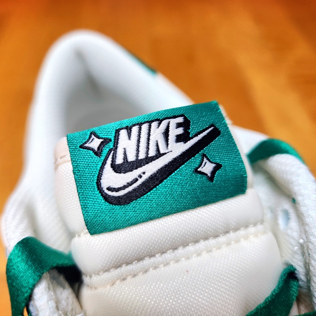 Nike Dunk Low Retro SE Jackpot Malachite 착용 스타일 - 3