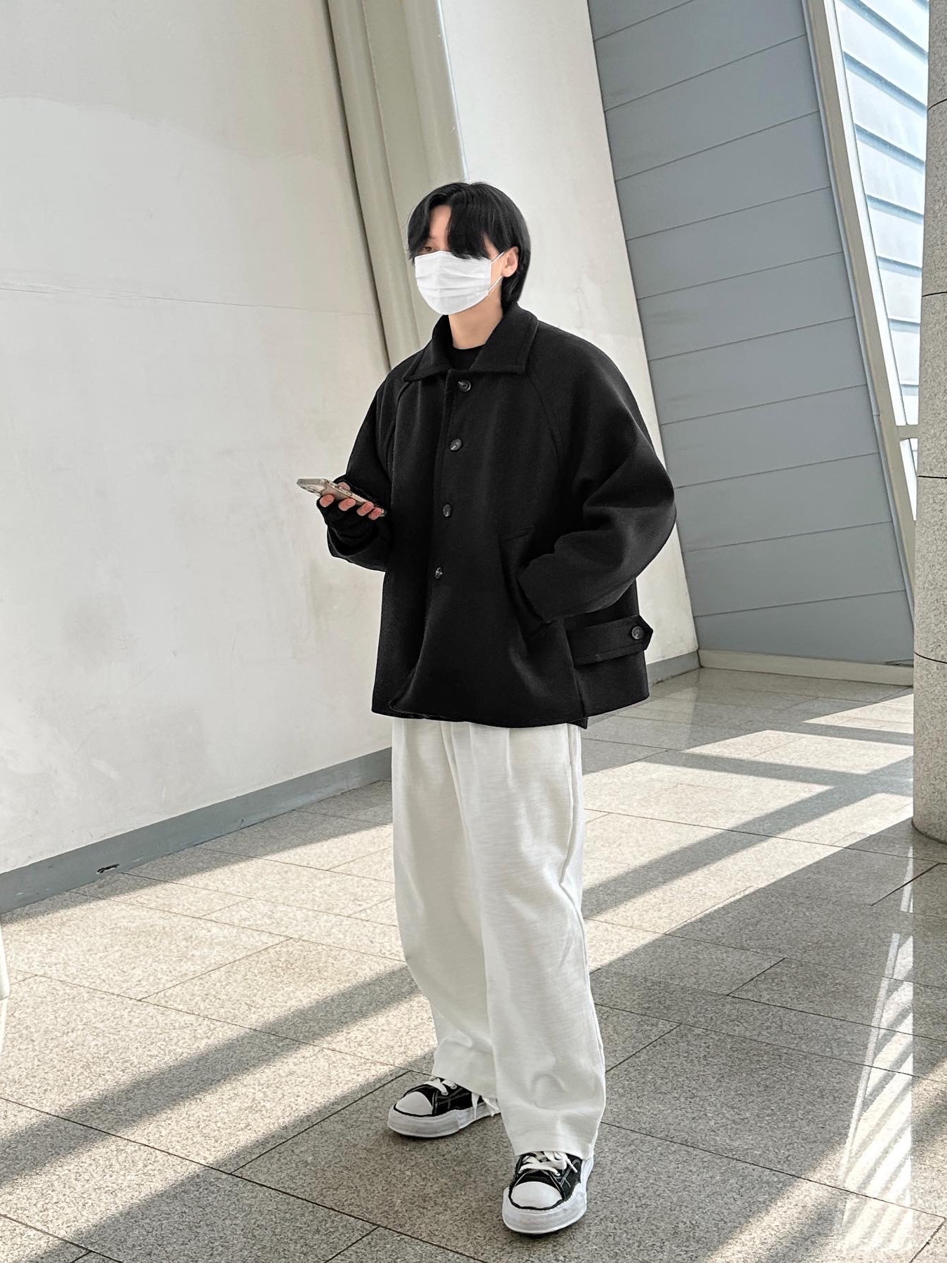 Maison Mihara Yasuhiro Peterson OG Sole Canvas Low Sneakers Black 착용 스타일 - 5