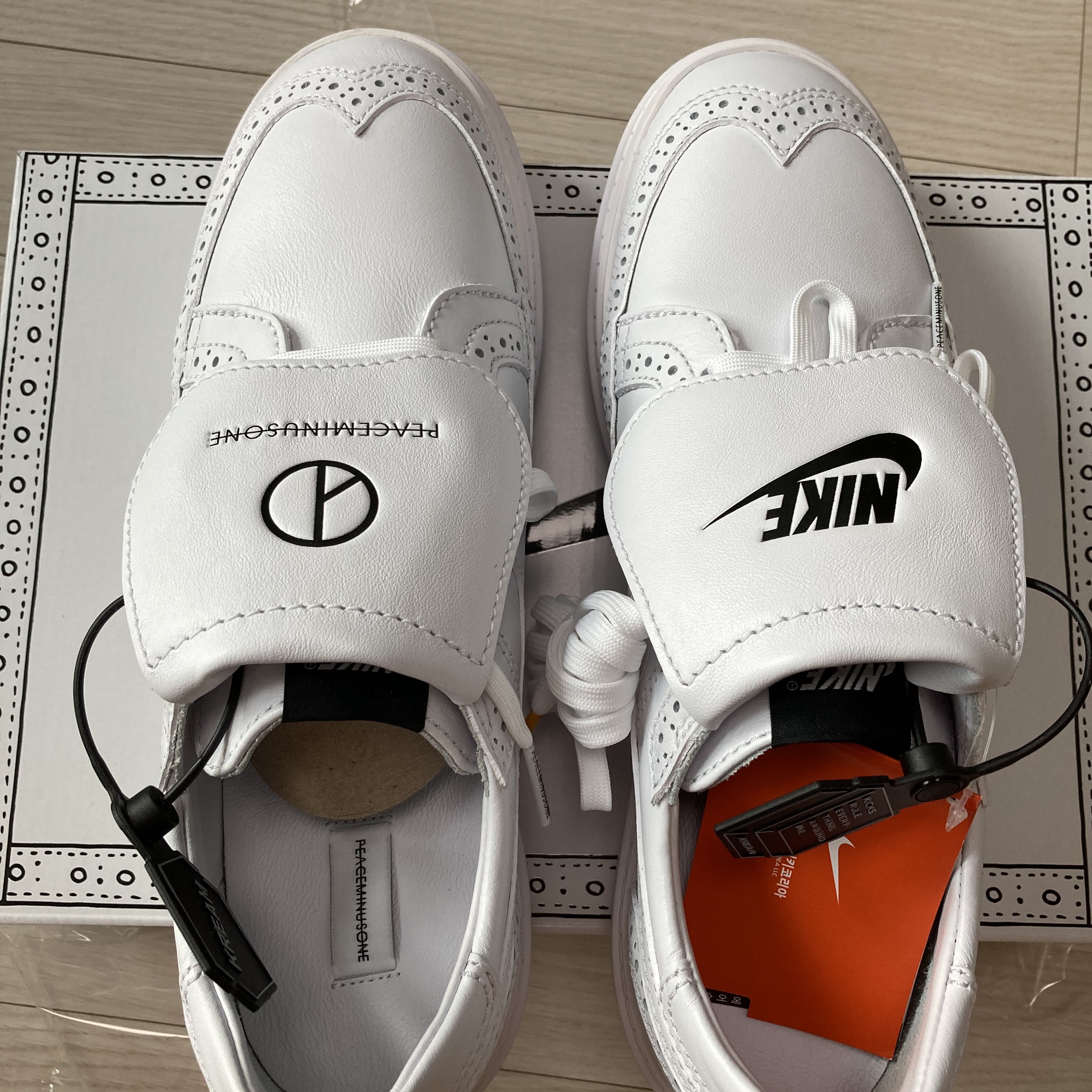 Nike x Peaceminusone Kwondo1 White 착용 스타일 - 4