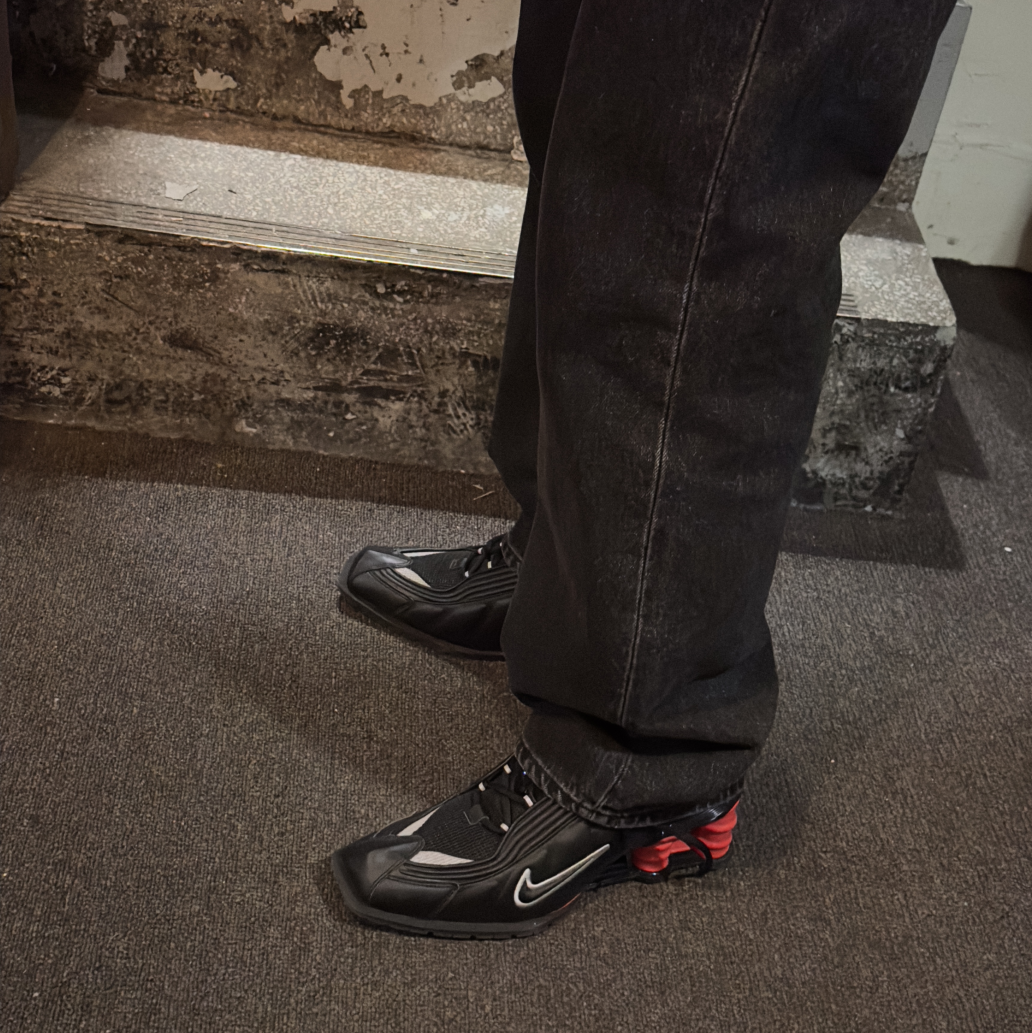 Nike x Martine Rose Shox MR4 Black 착용 스타일