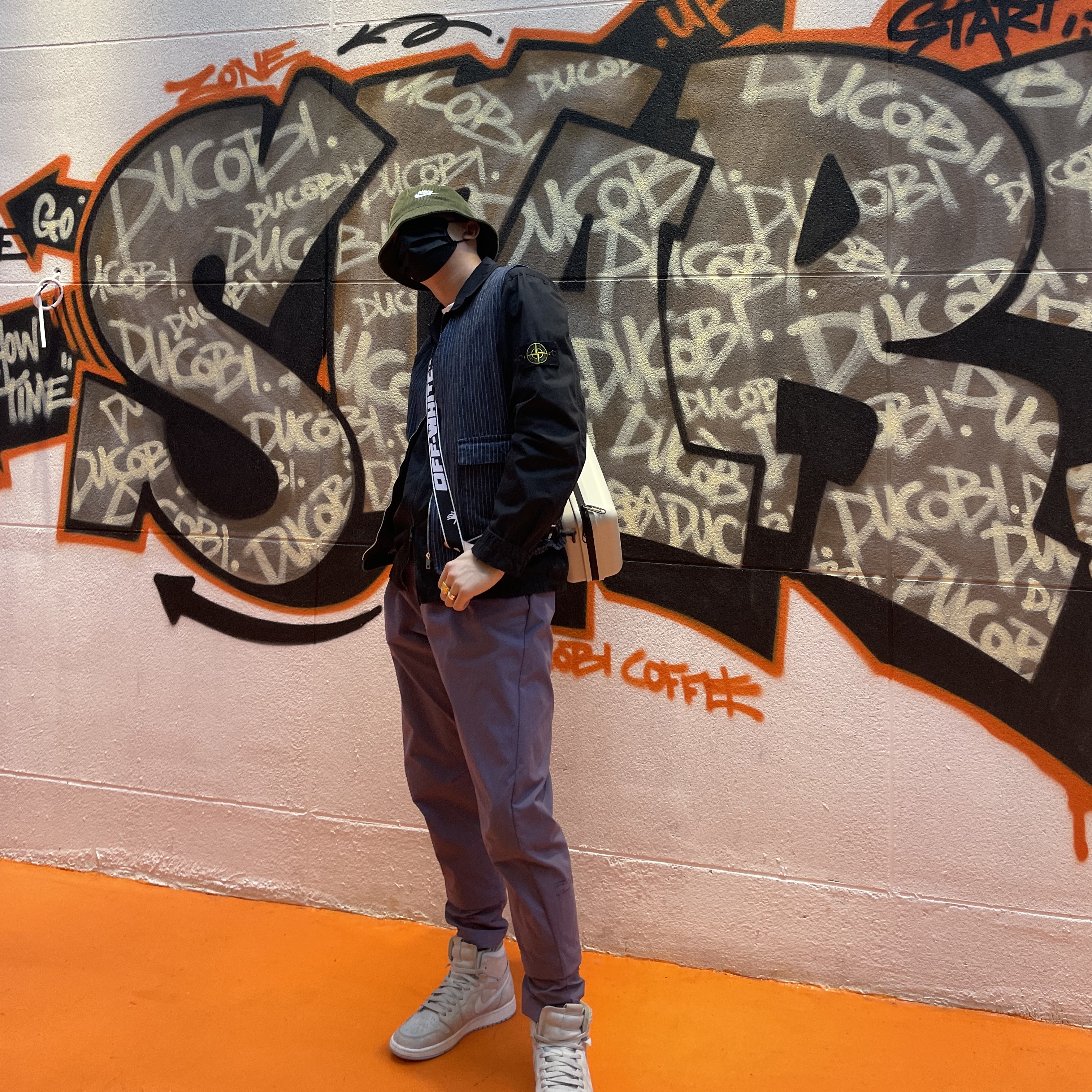 (W) Jordan 1 Zoom Air CMFT Grey Fog and Celestine Blue, Stone Island 117WN T.CO+OLD Overshirt Black - 21SS 착용 스타일 - 1