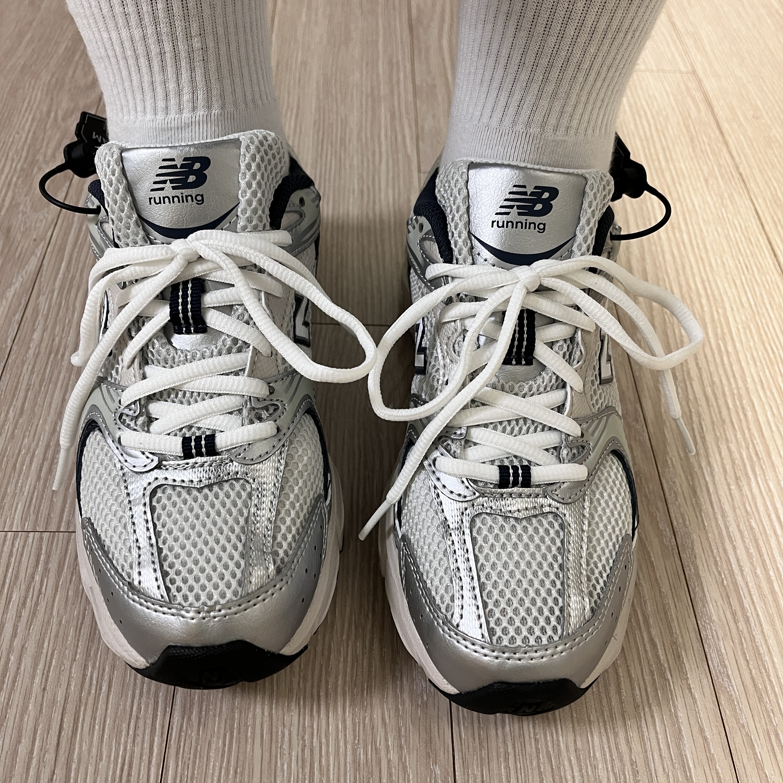 New Balance 530 Steel Grey 착용 스타일