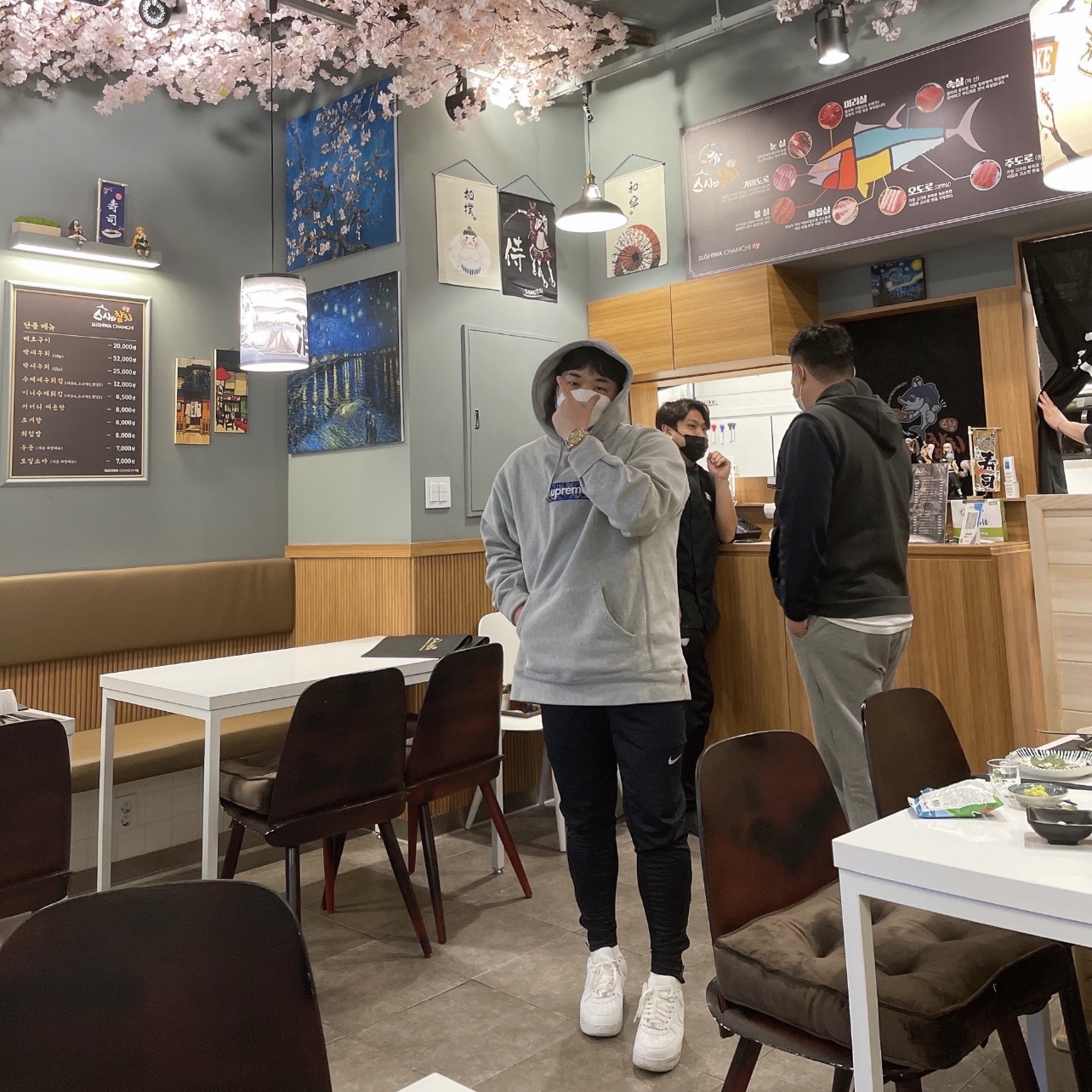 Supreme Bandana Box Logo Hooded Sweatshirt Heather Grey - 19FW, Nike x Supreme Air Force 1 Low White 착용 스타일