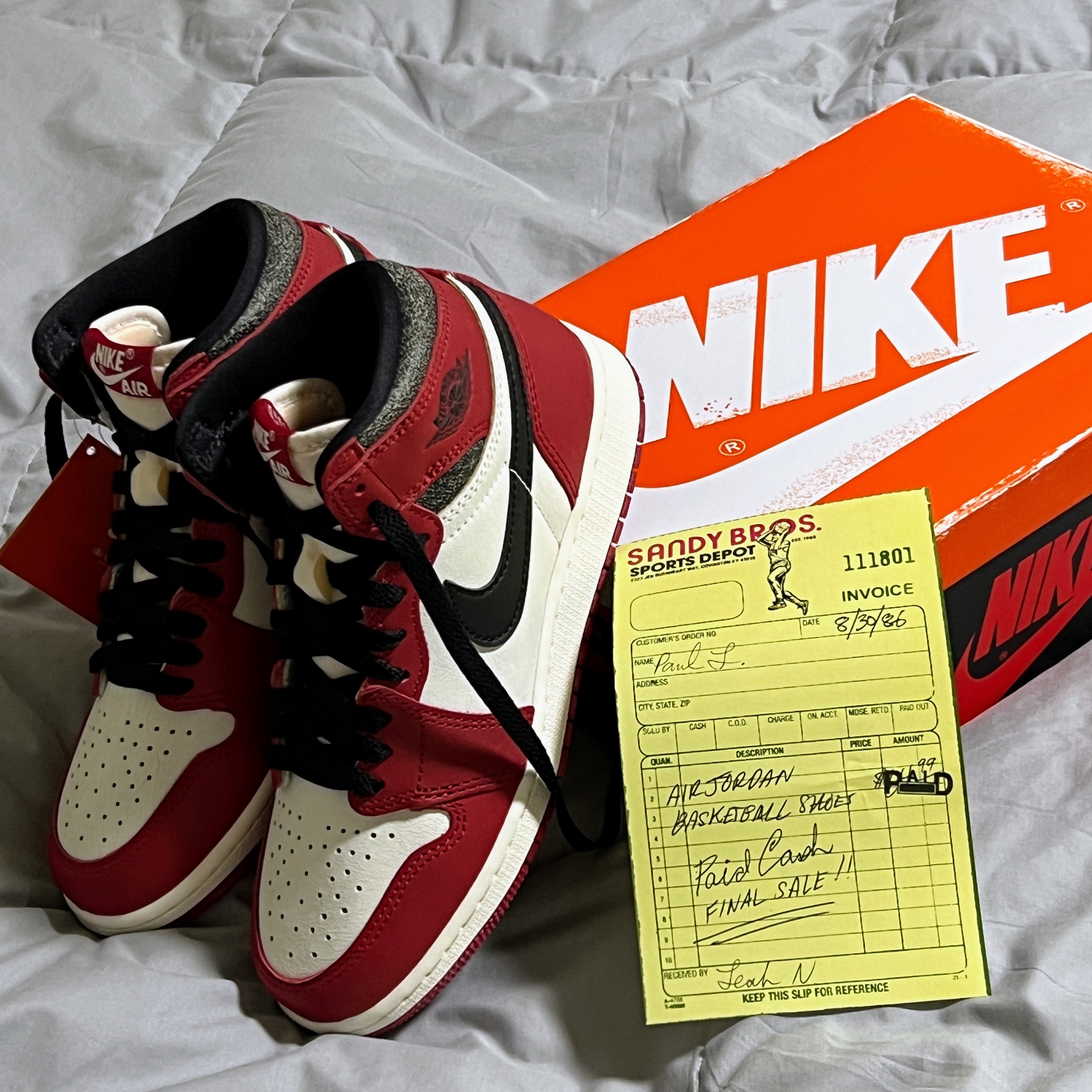 (GS) Jordan 1 Retro High OG Chicago 2022, Jordan 1 Retro High OG Chicago 2022 착용 스타일 - 1