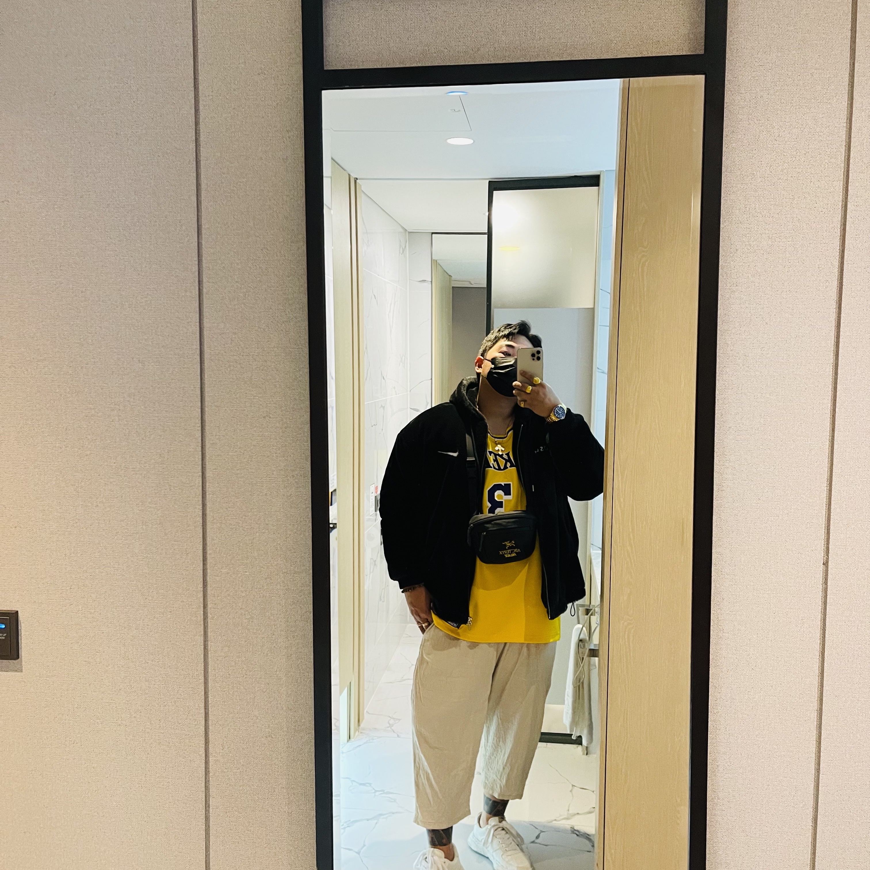 Palace x Arc'teryx Mantis 1 Waistpack - 20FW, Maison Mihara Yasuhiro Wayne OG Sole Washed Canvas Low-top Sneakers White 착용 스타일 - 2