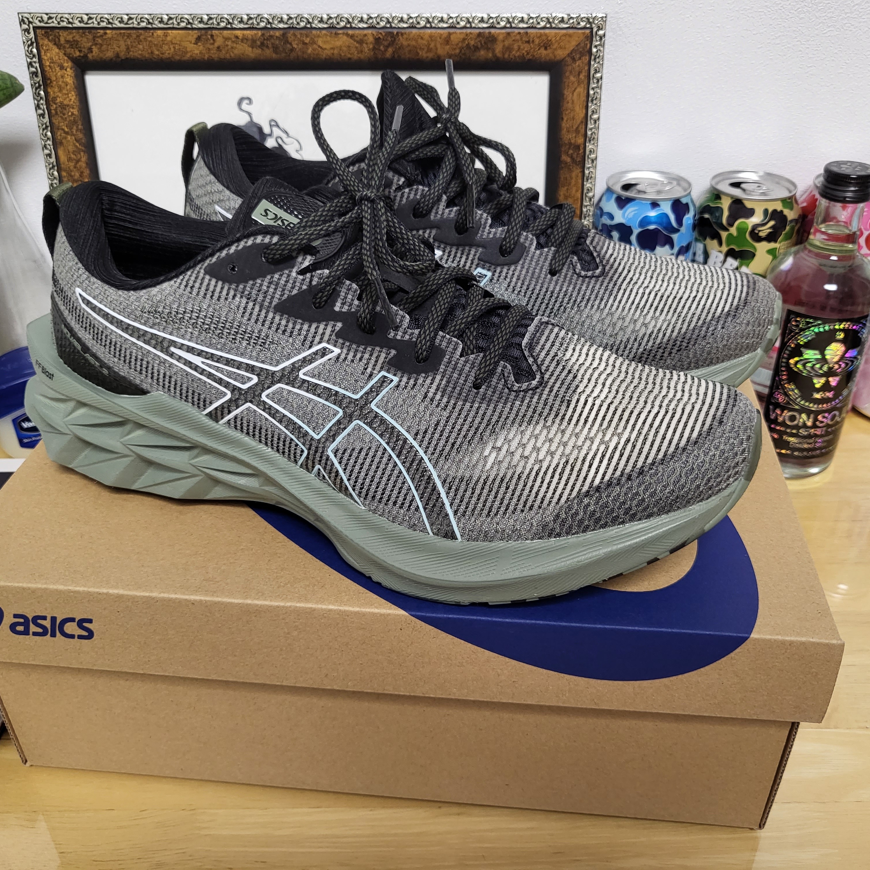 Asics Novablast 2 LE Green, Casetify x IAB Studio Galaxy Black Logo Case Clear Black 착용 스타일 - 2