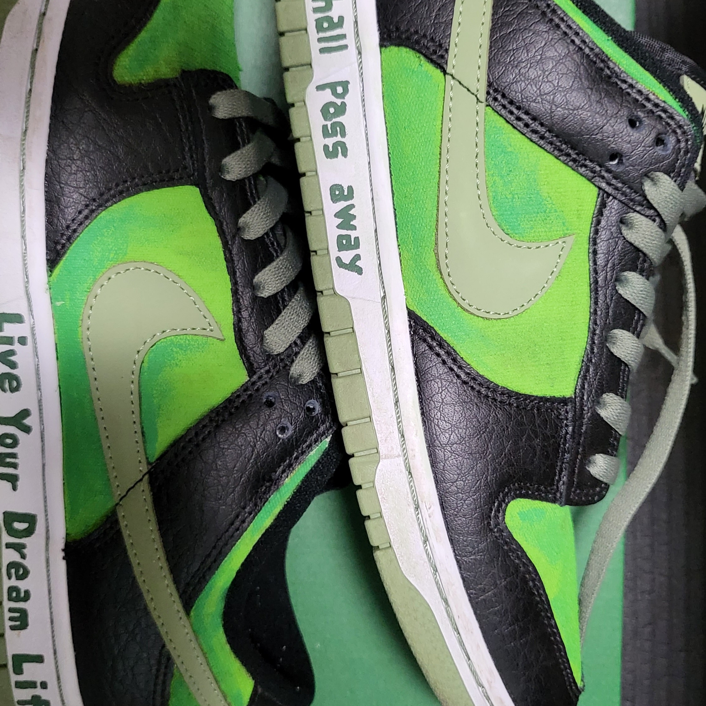 Nike Dunk Low SE Black Multi Camo 착용 스타일 - 1