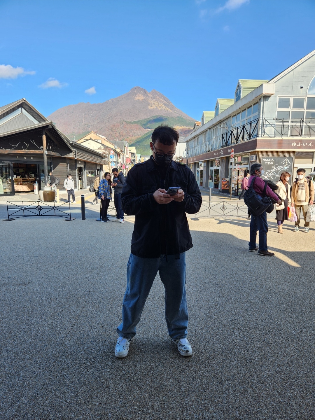 Stone Island 11303 Naslan Light Overshirt Black - 20FW, Nike x Peaceminusone Air Force 1 Low Para-Noise 2.0 착용 스타일