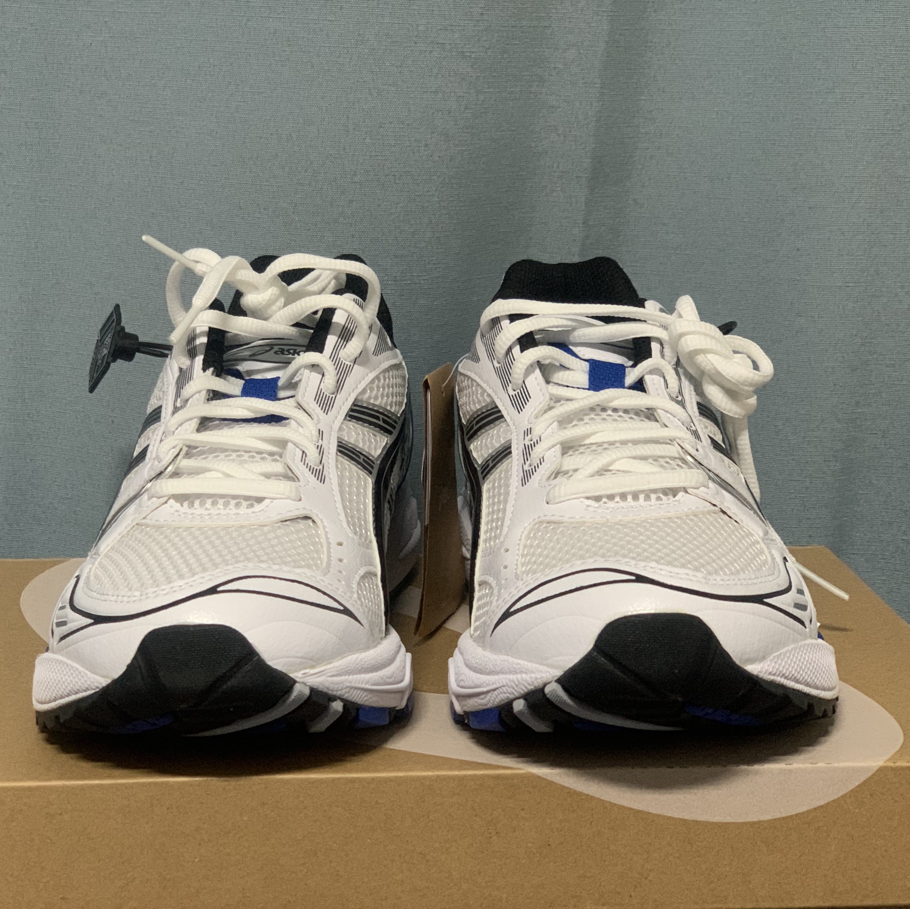 Asics Gel-Kayano 14 White Tuna Blue 착용 스타일 - 3