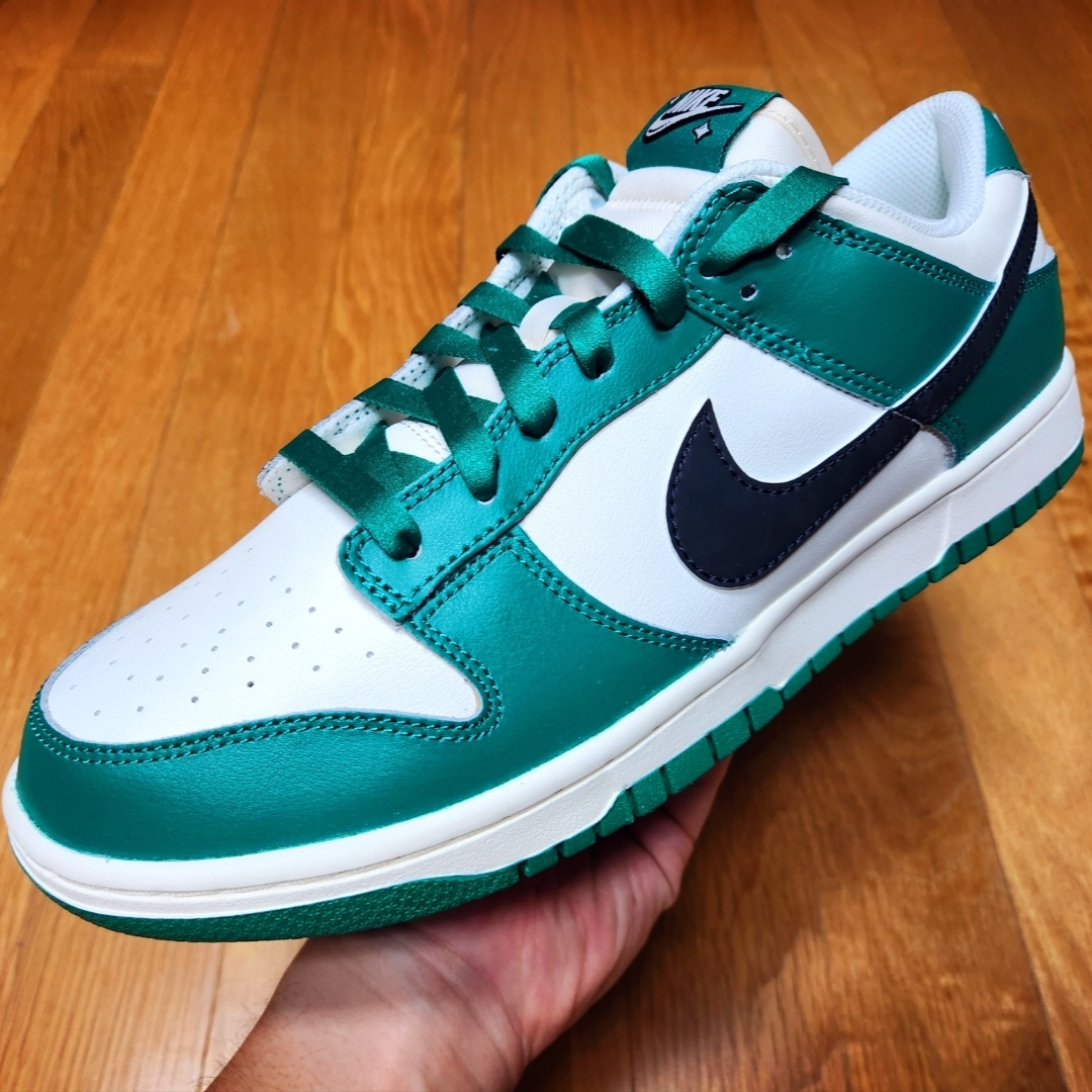 Nike Dunk Low Retro SE Jackpot Malachite 착용 스타일 - 2