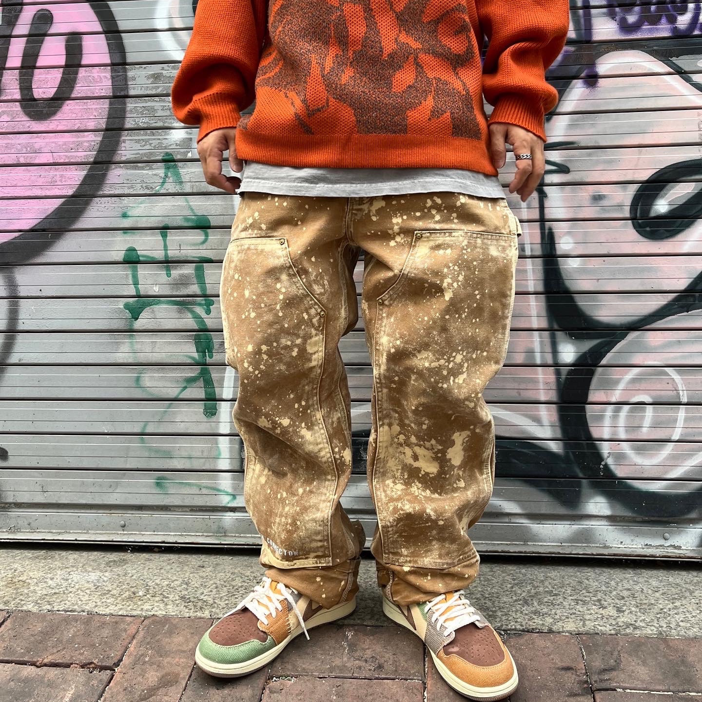 Jordan 1 x Zion Williamson Retro Low OG Flax and Oil Green 착용 스타일 - 1
