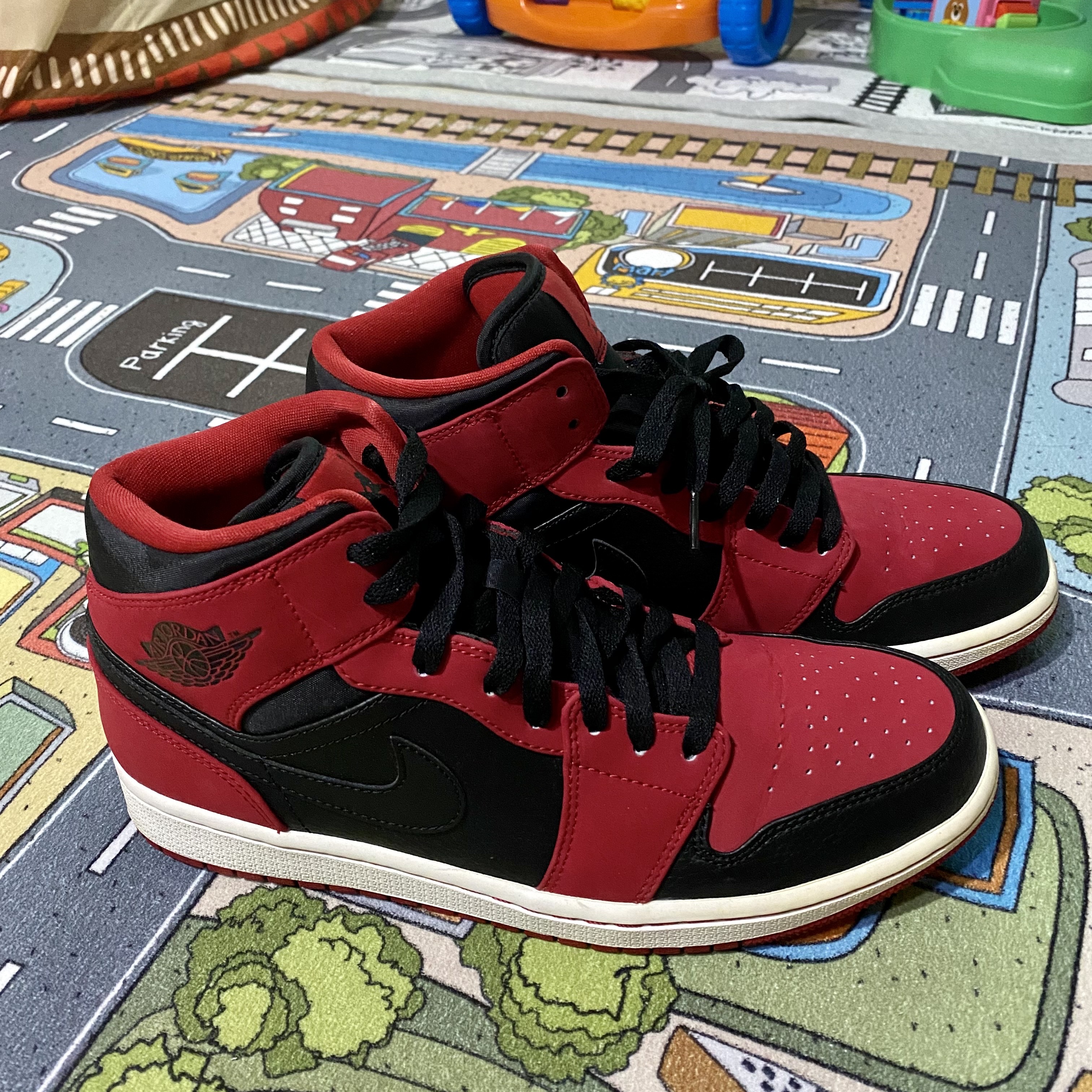 Jordan 1 Mid Bred 2013 착용 스타일 - 3