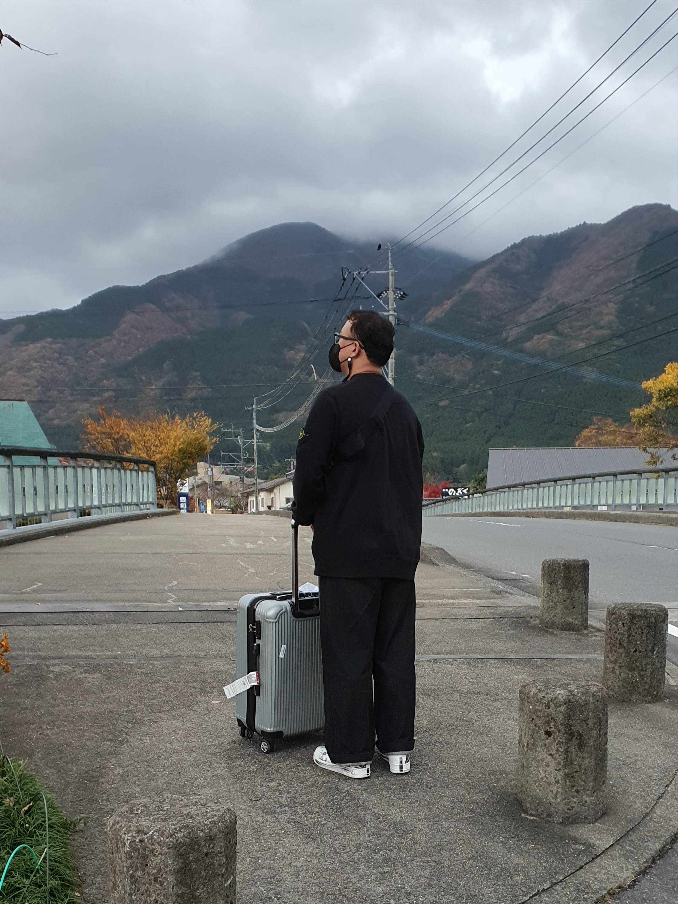 Stone Island 63020 Crewneck Sweatshirt Black - 21FW, Nike x Peaceminusone Air Force 1 Low Para-Noise 2.0 착용 스타일