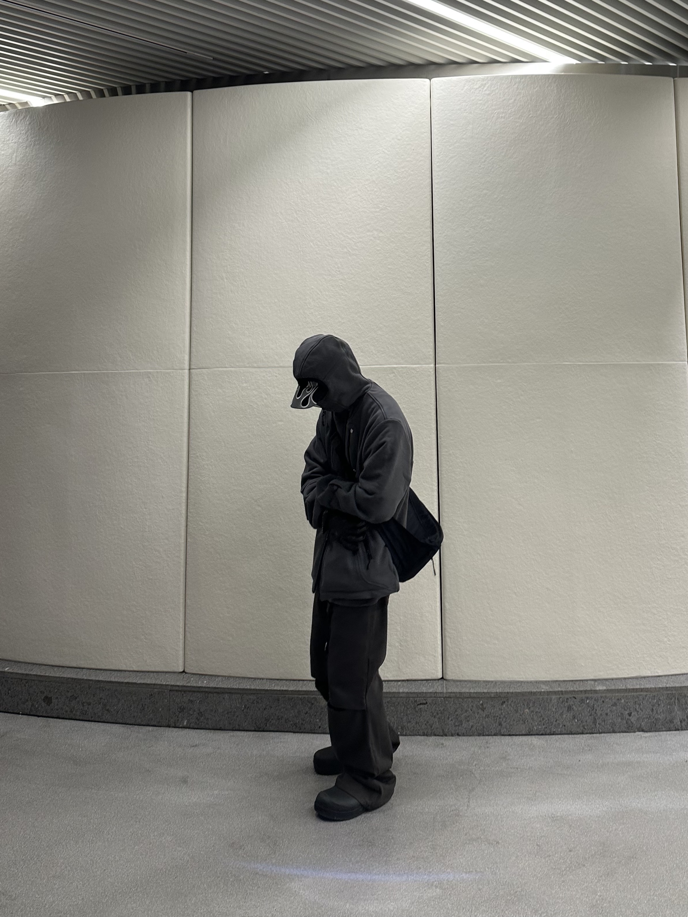 Yeezy Gap Engineered By Balenciaga Flame Cap Black, Undermycar Marshall Chest Pocket Balaclava Zip-Up Chimera - 22SS 착용 스타일 - 1