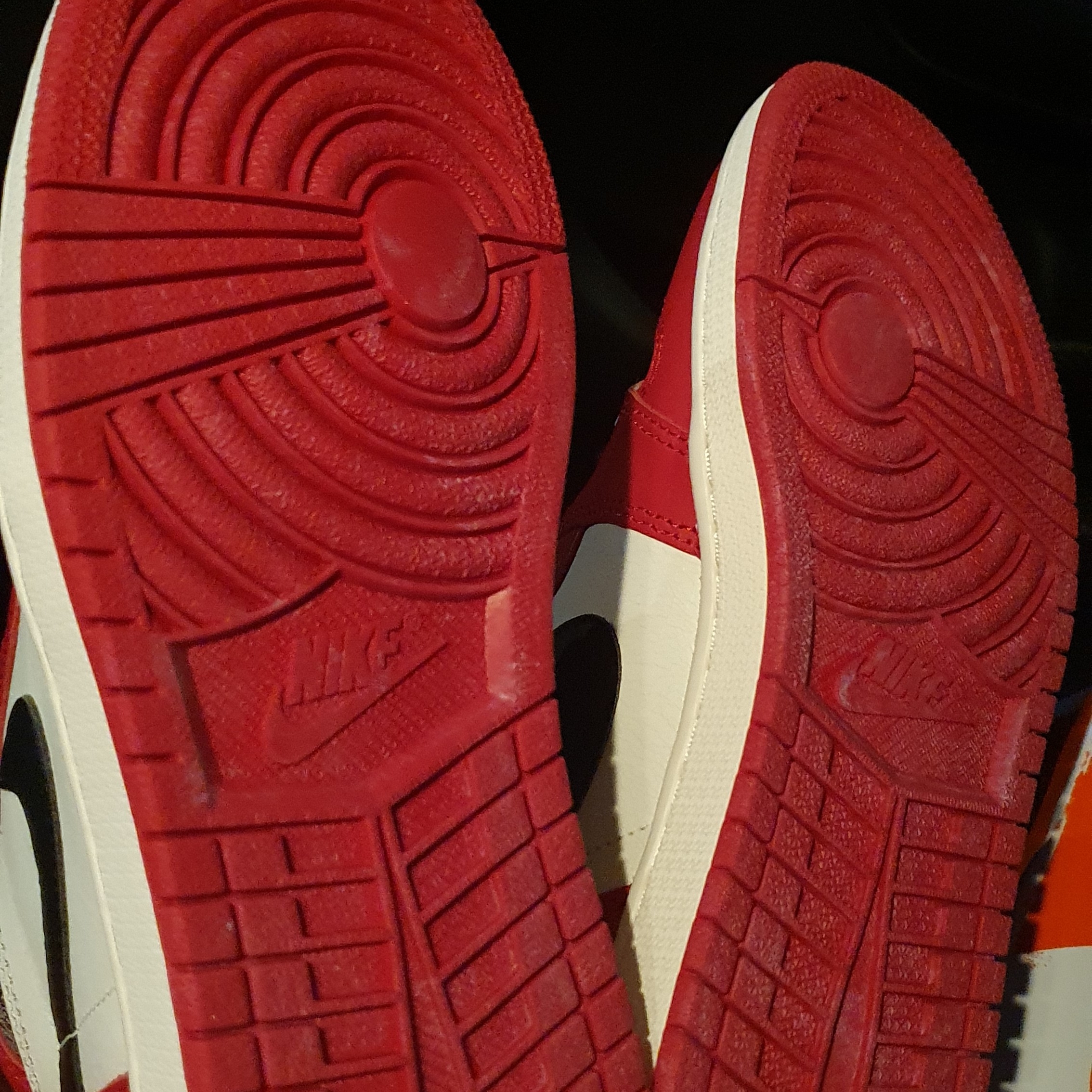 Jordan 1 Retro High OG Chicago 2022 착용 스타일 - 2