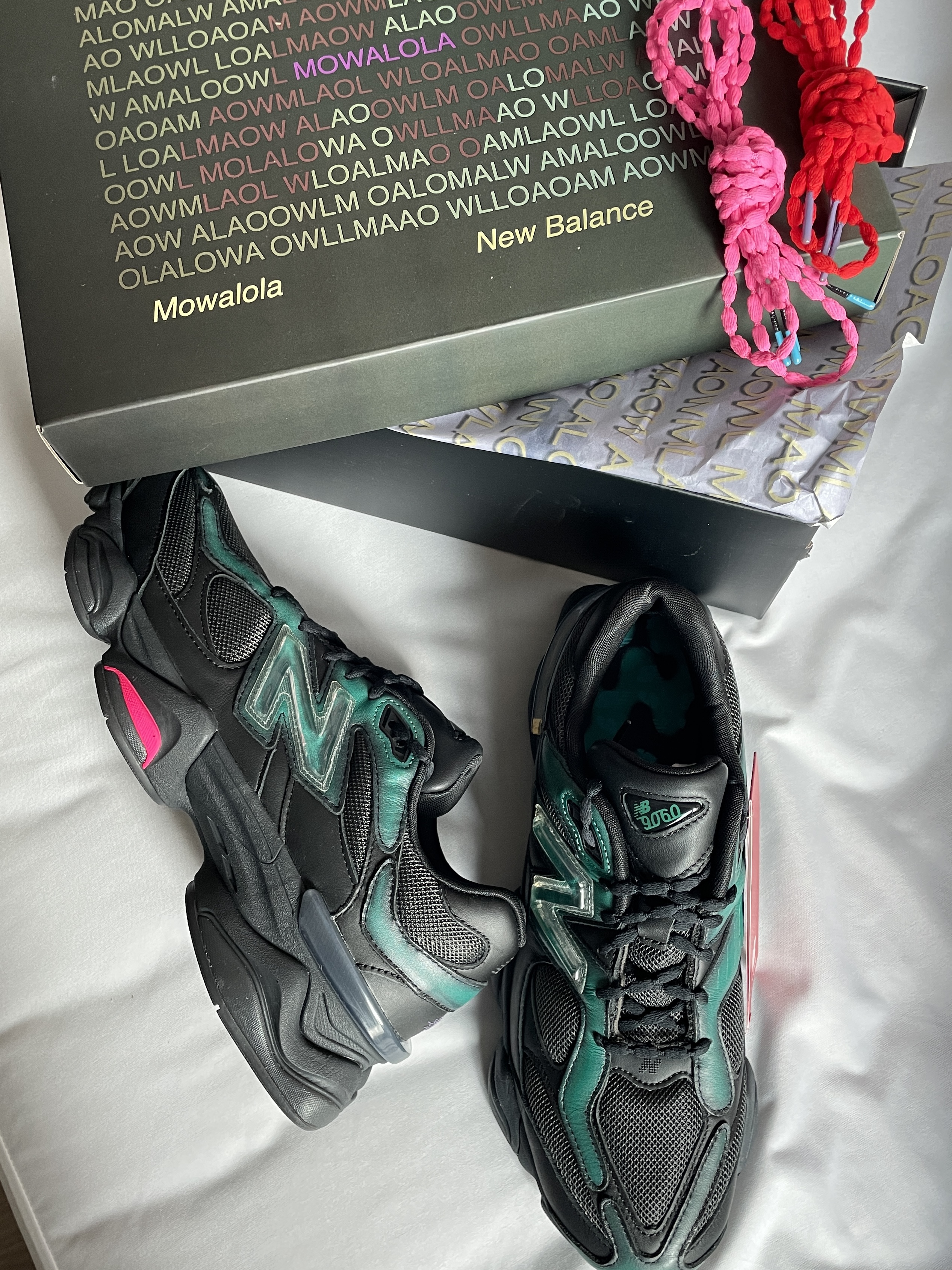 New Balance x Mowalola 9060 Burglarwear Teal 착용 스타일