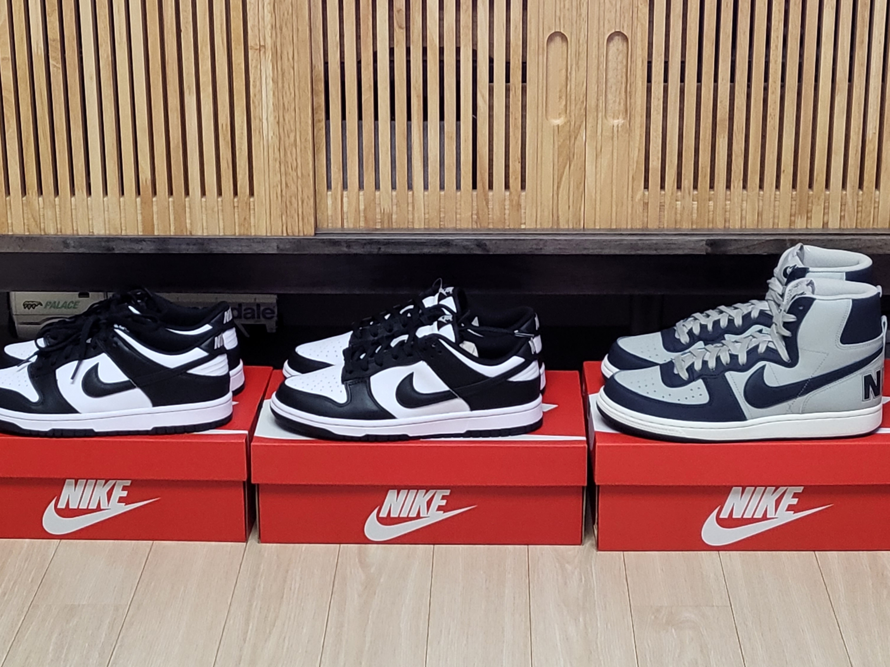Nike Terminator High Granite and Dark Obsidian, Nike Dunk Low Retro Black 착용 스타일