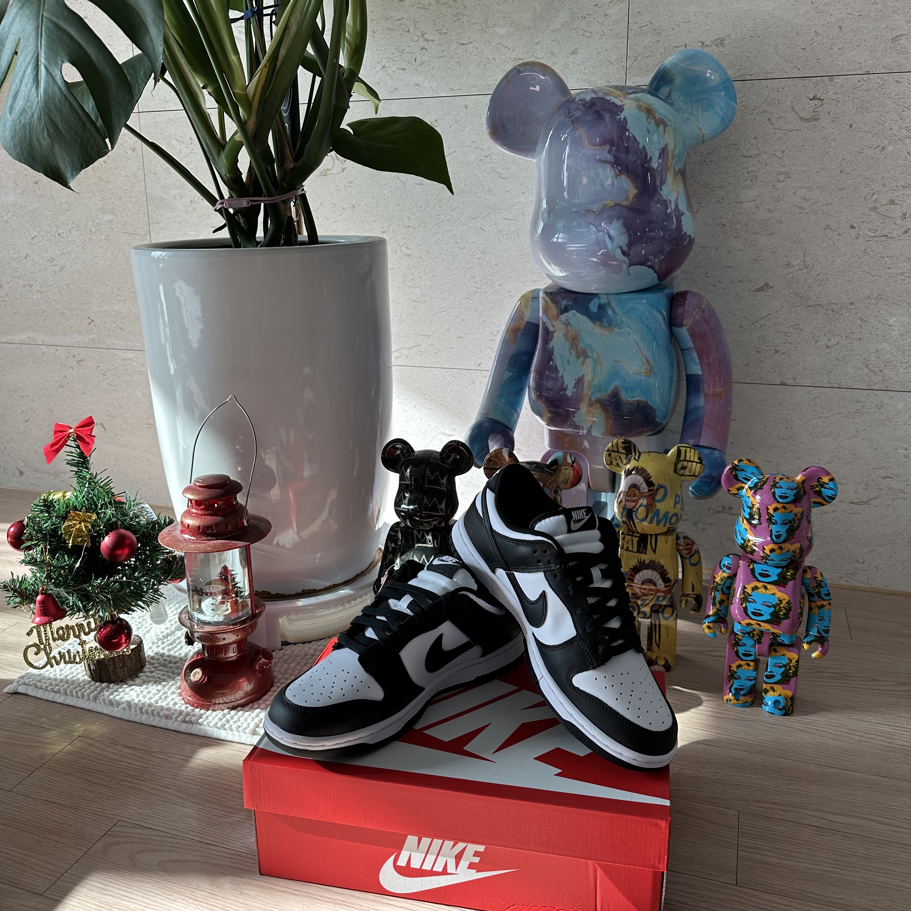 Nike Dunk Low Retro Black, Bearbrick Marble 1000% 착용 스타일
