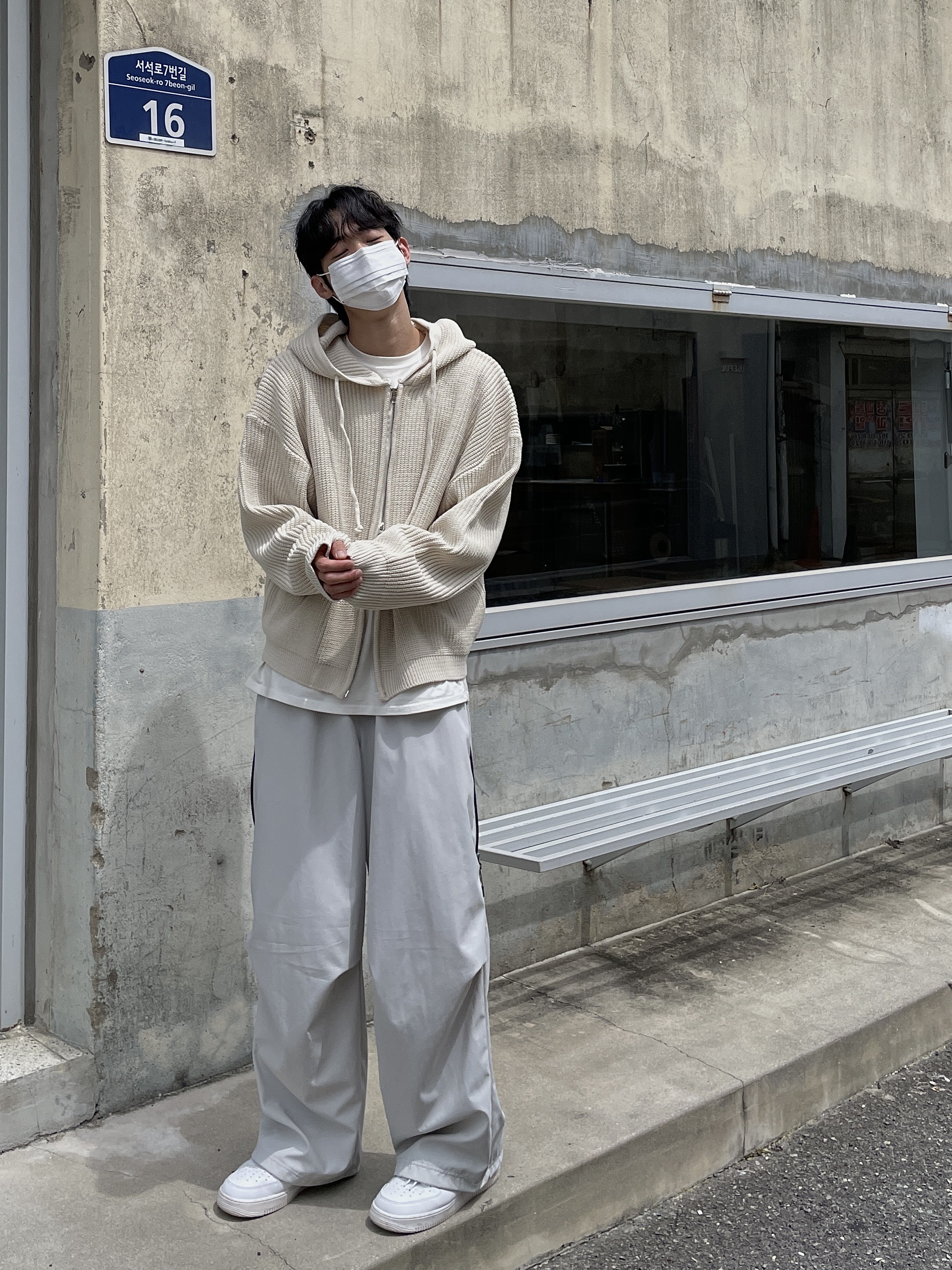 Nike Air Force 1 '07 Low White 착용 스타일 - 3