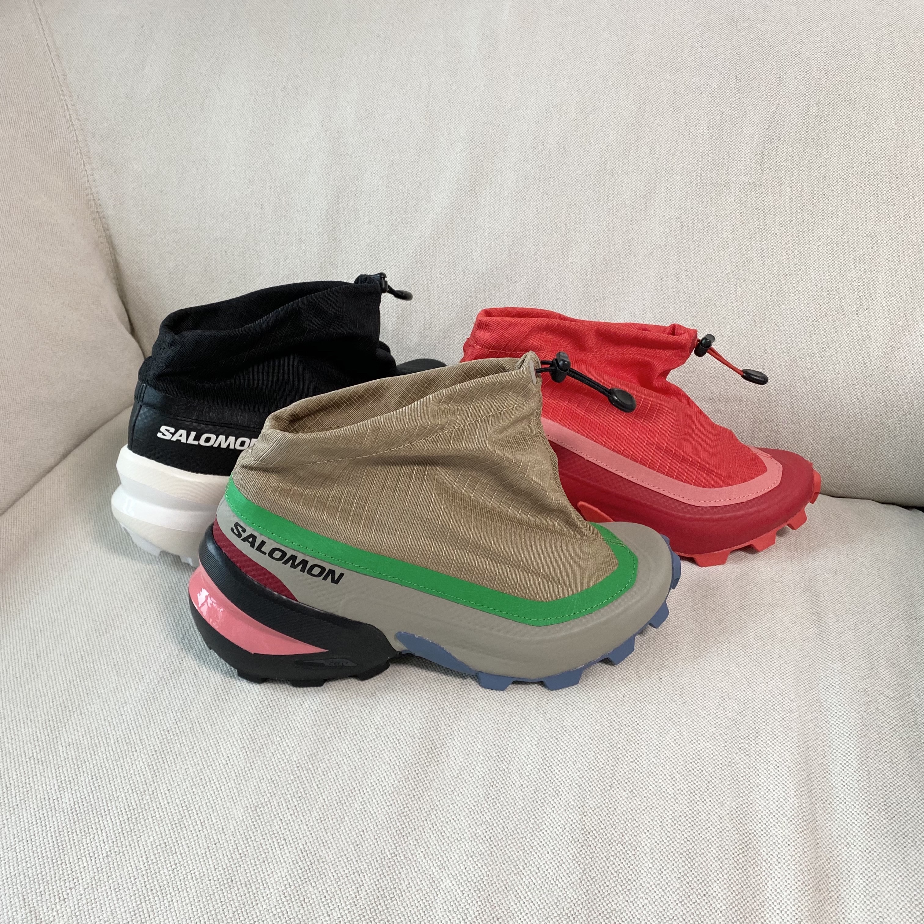 Salomon x MM6 Maison Margiela Cross Low Kelp Vintage Khaki, Salomon x MM6 Maison Margiela Cross Low Black 착용 스타일