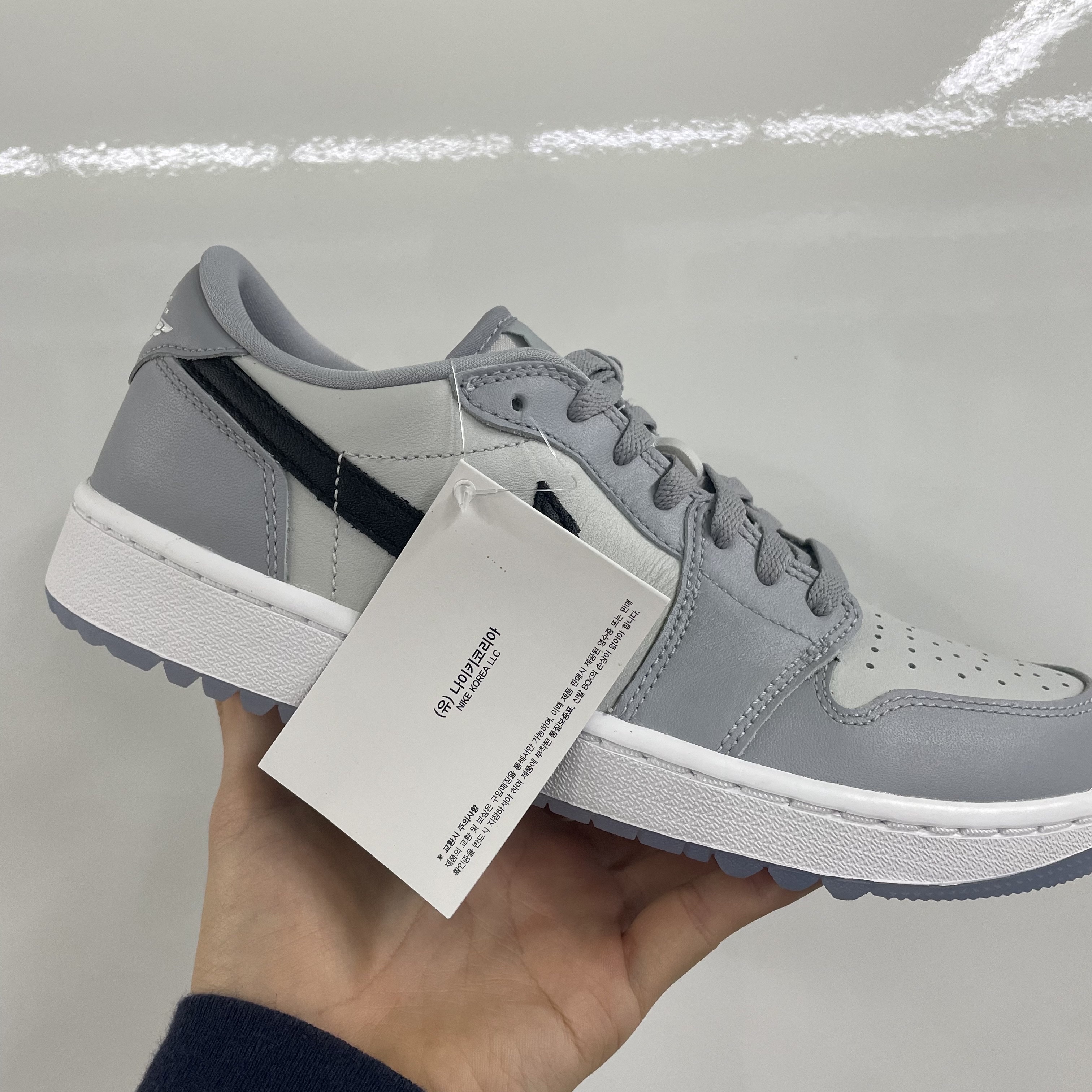 Jordan 1 Low Golf Wolf Grey 착용 스타일