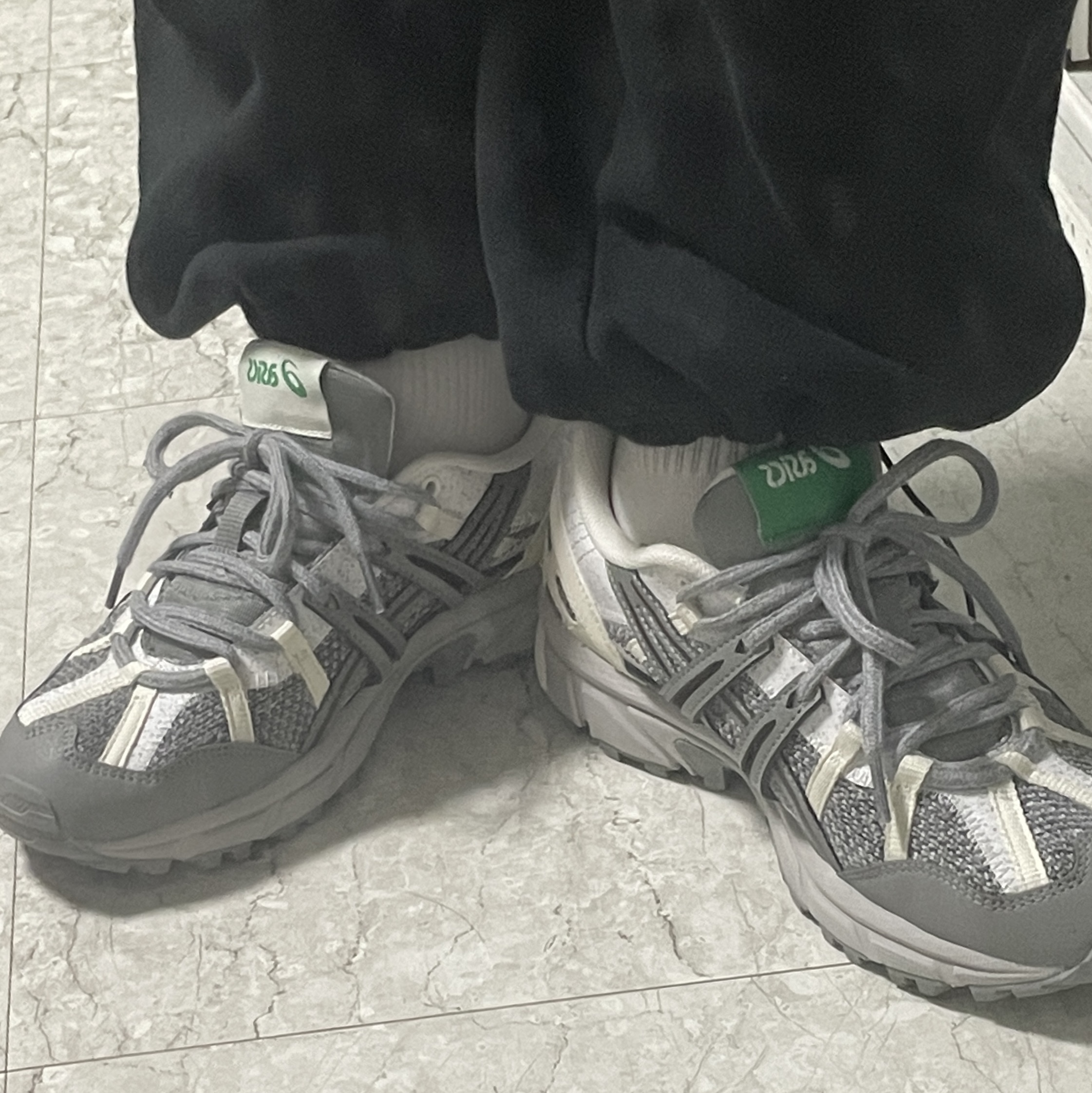 Asics Gel-Sonoma 15-50 Oyster Grey Cream 착용 스타일 - 1