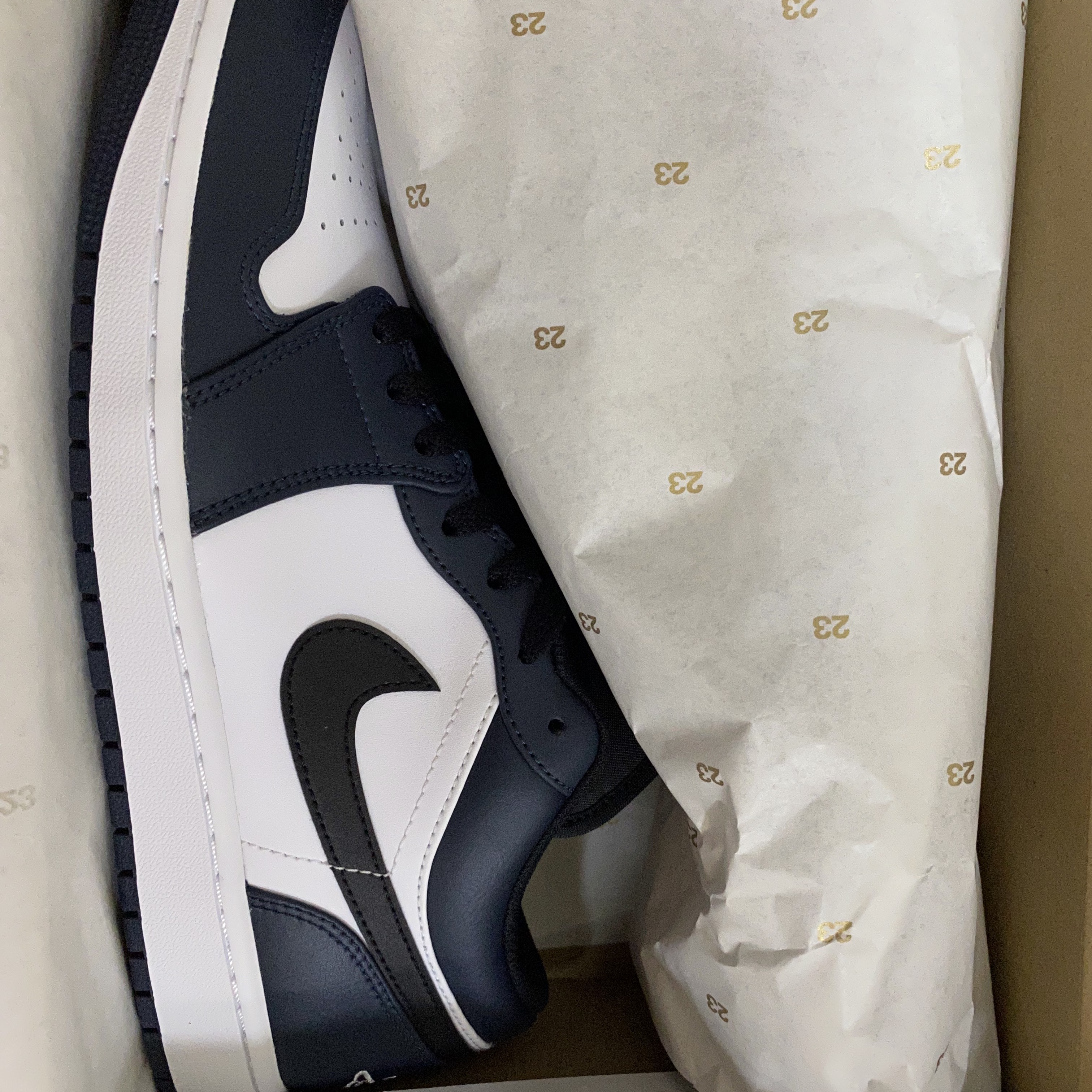 (W) Jordan 1 Mid White Black University Blue, Jordan 1 Low Dark Teal 착용 스타일 - 2