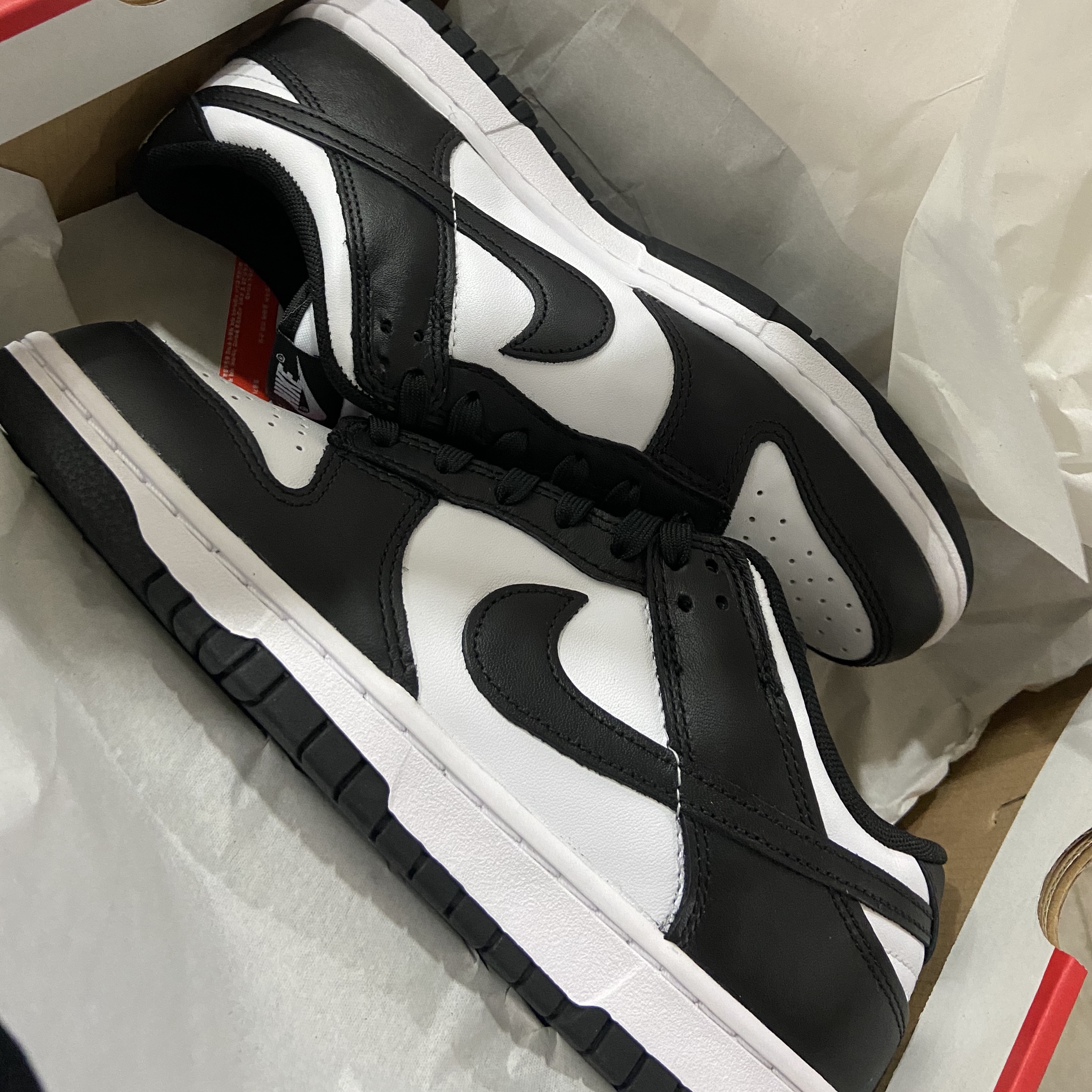 Nike Dunk Low Retro Black 착용 스타일