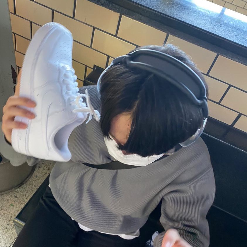 Apple AirPods Max Lightning Space Gray (Korean Ver.) 착용 스타일