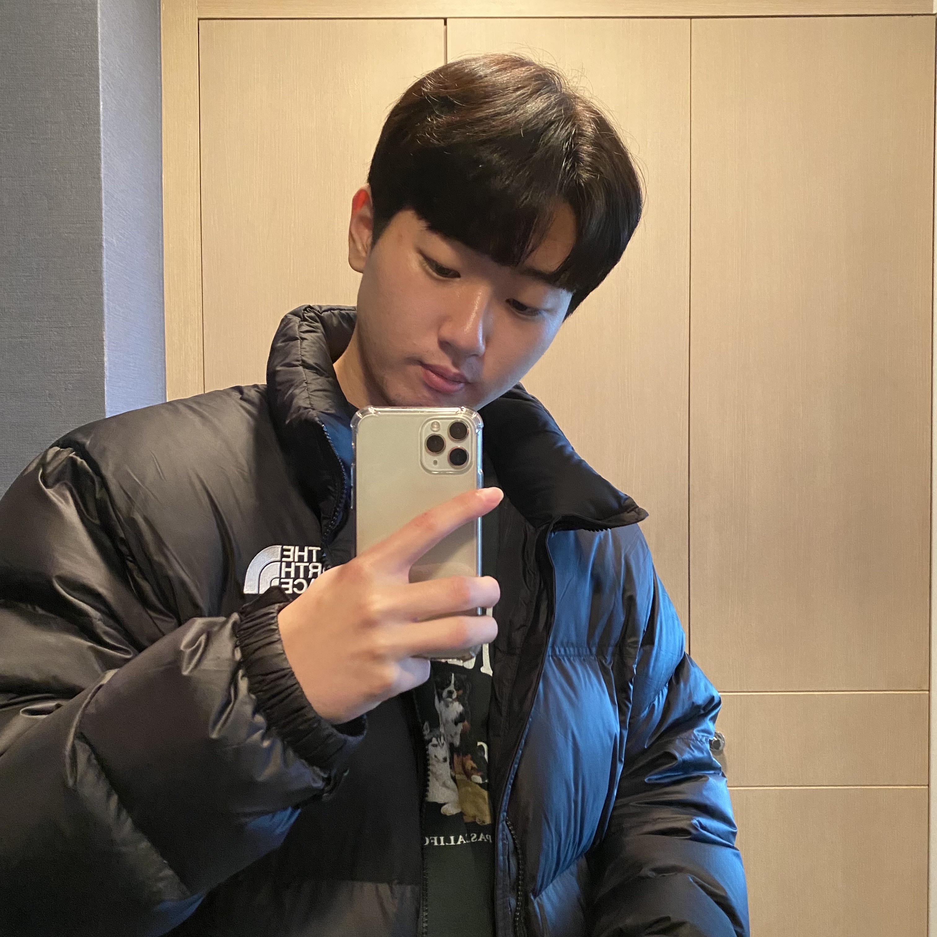 The North Face 1996 Eco Nuptse Jacket Black 착용 스타일
