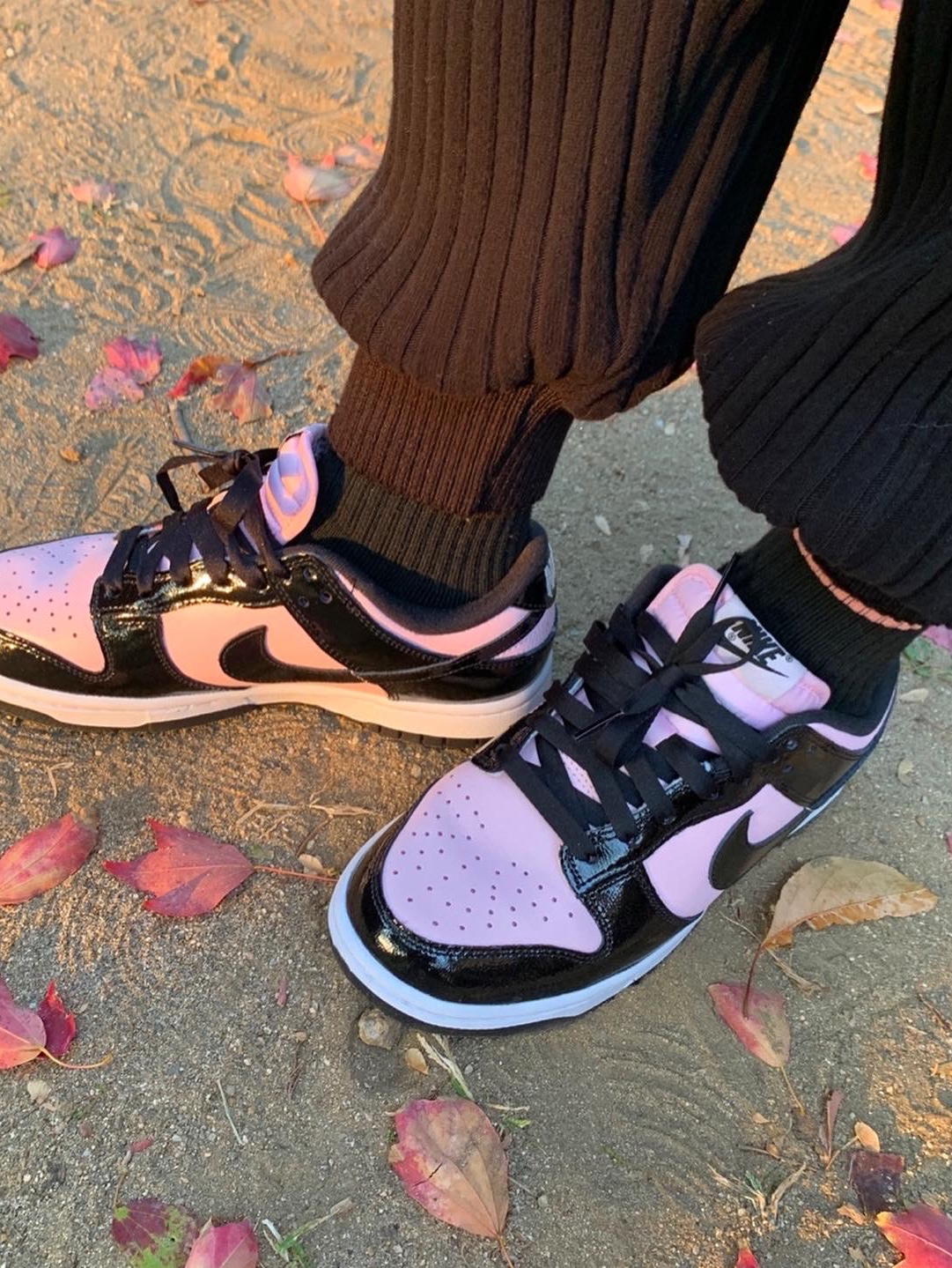 (W) Nike Dunk Low Essential Pink Foam Black, (W) Miu Miu Drill Baseball Cap Black 착용 스타일 - 5