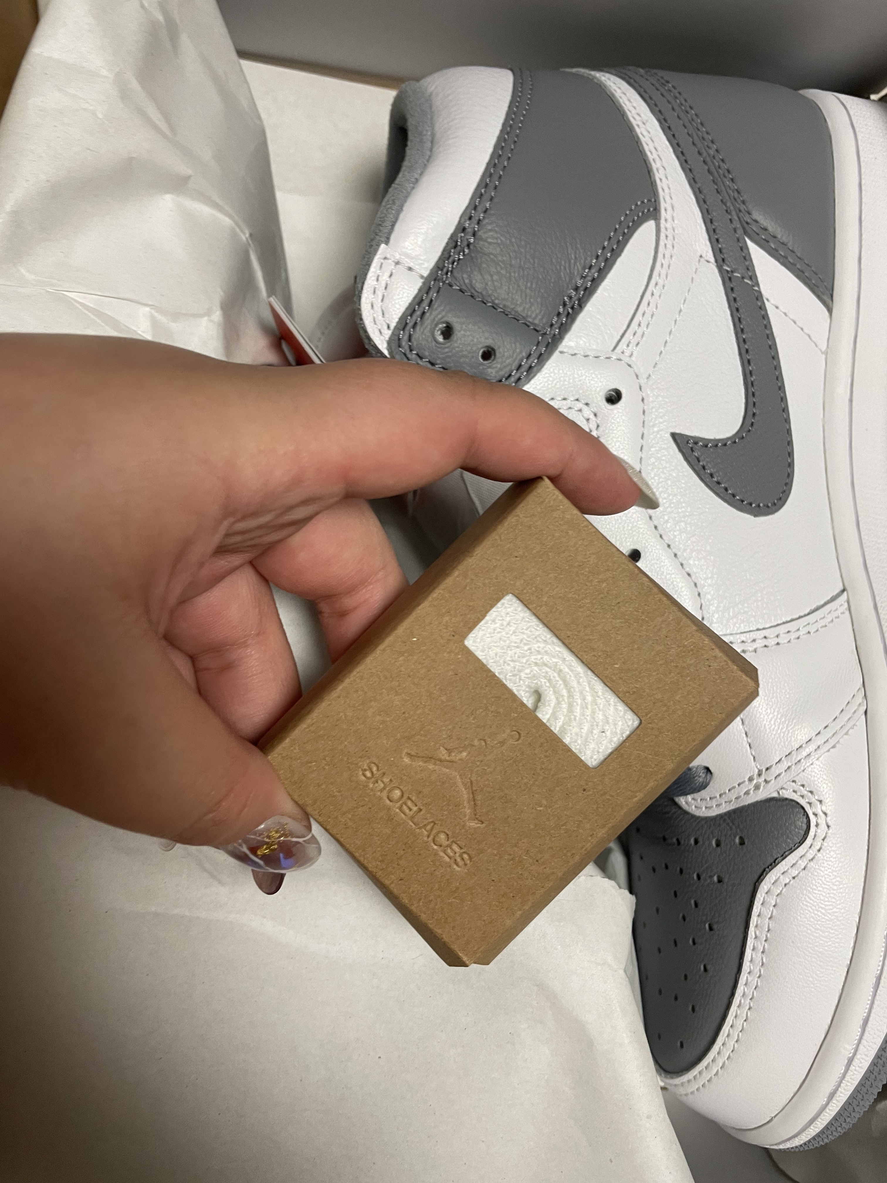 Jordan 1 Retro High OG Stealth 착용 스타일 - 4