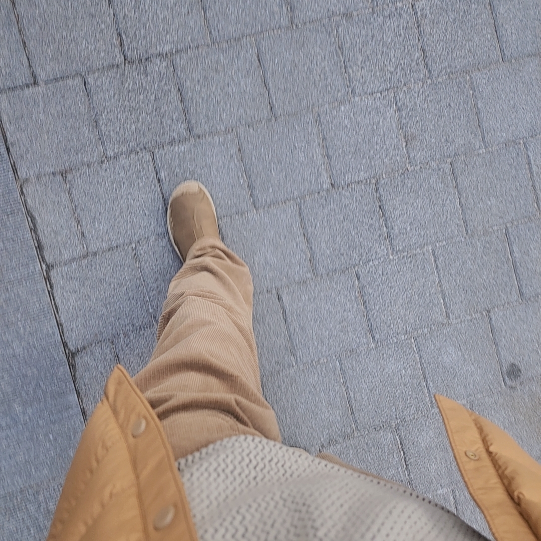 Salomon RX Slide Leather ADV Kangaroo Safari, Patagonia Silent Down Jacket Sage Khaki 착용 스타일