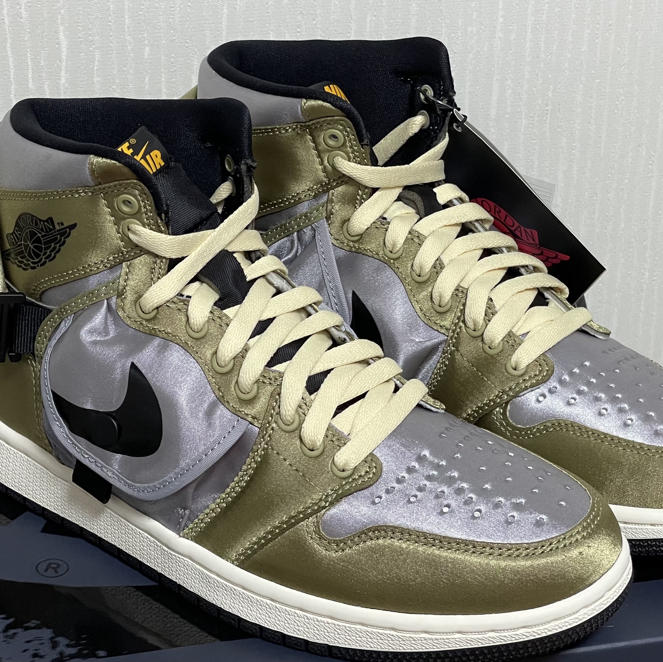 Jordan 1 High Utility Neutral Olive 착용 스타일