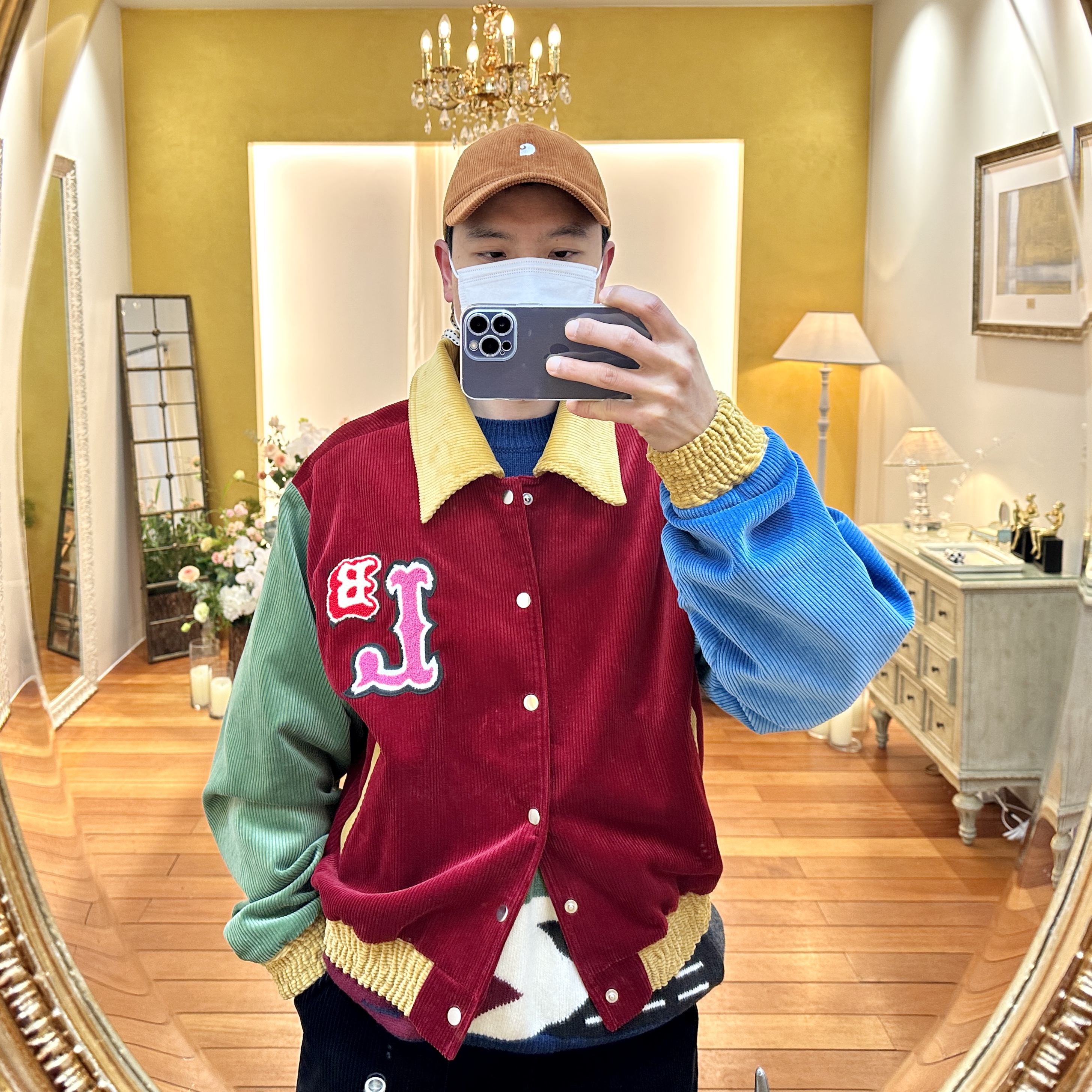 Apple iPhone 14 Pro Max 1TB Deep Purple (Korean Ver.) 착용 스타일 - 1