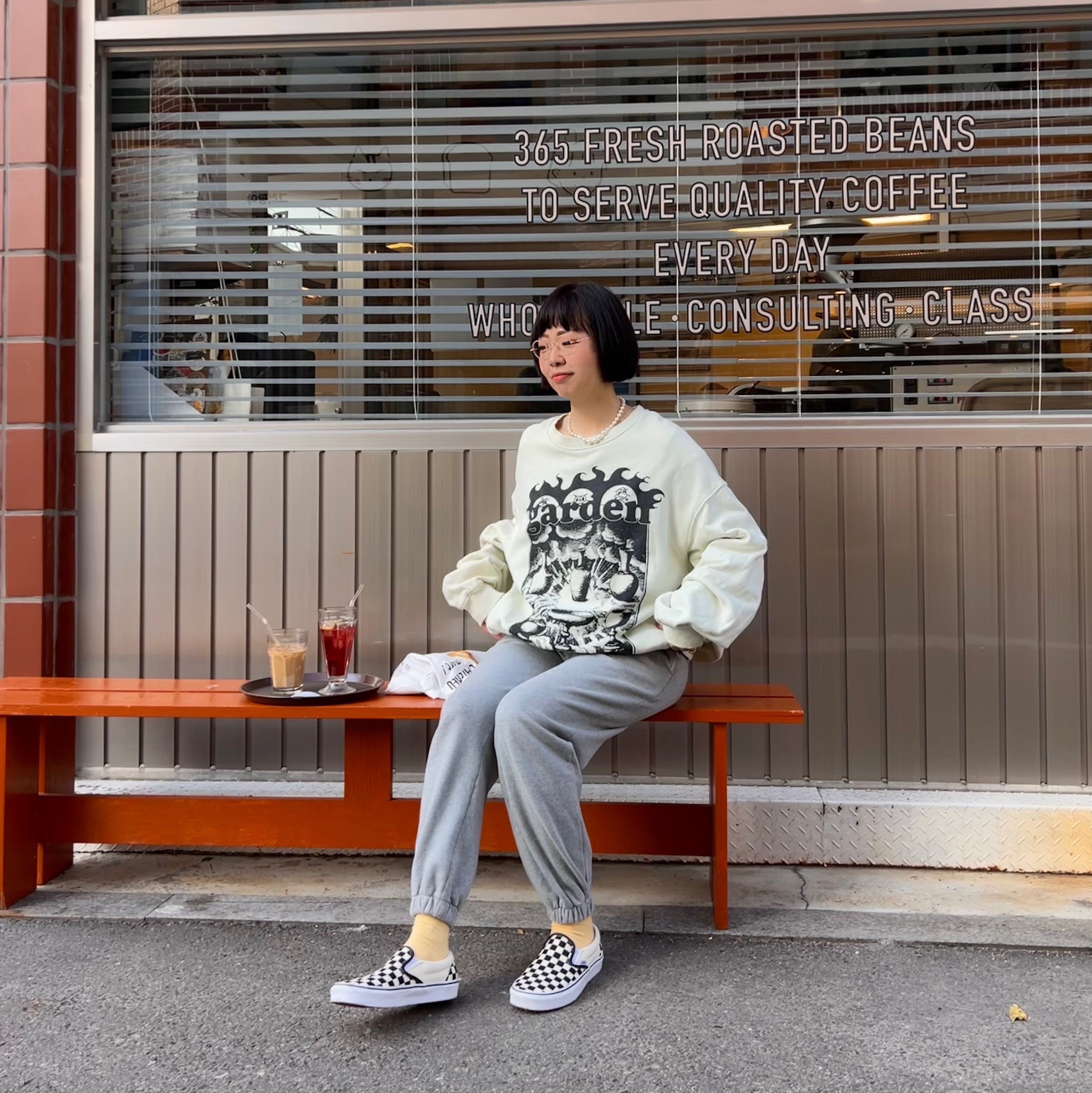Vans Slip-On Checkerboard 착용 스타일 - 1