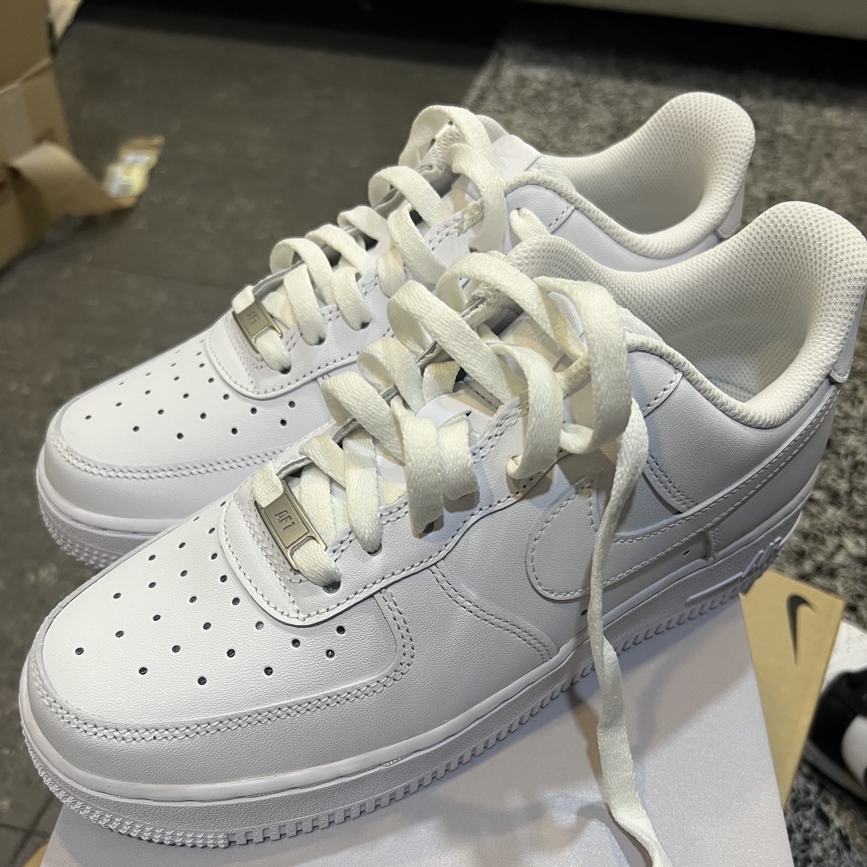 Nike Air Force 1 '07 Low White 착용 스타일