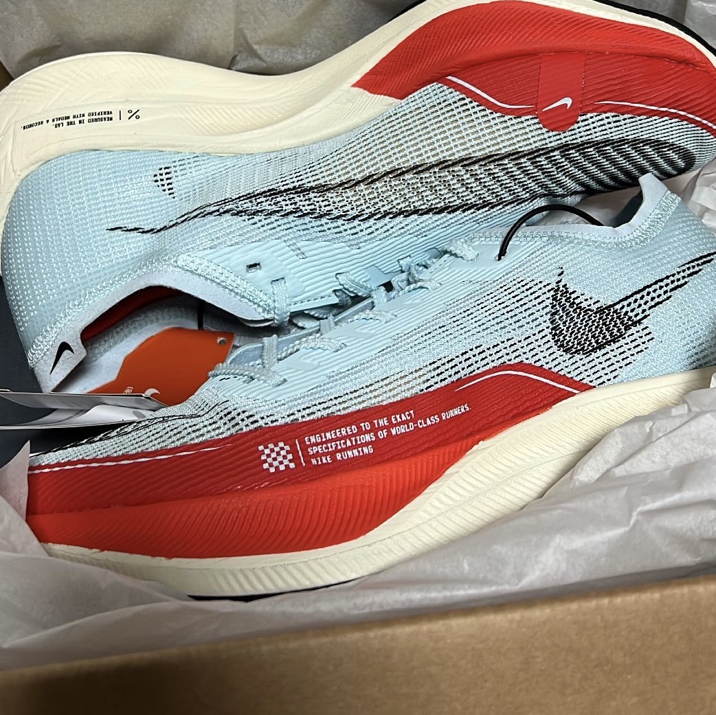Nike ZoomX Vaporfly Next% 2 Glacier Blue 착용 스타일