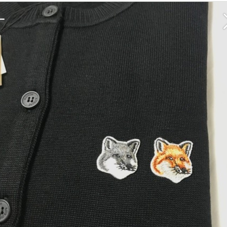 (W) Maison Kitsune Double Fox Head Patch R-Neck Cardigan Black 착용 스타일