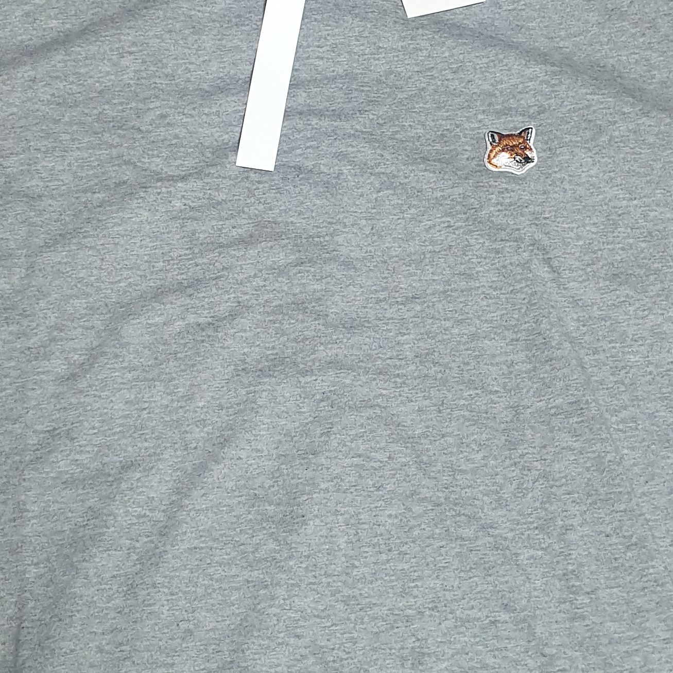 Maison Kitsune Fox Head Patch Classic T-Shirt Grey Melange 착용 스타일
