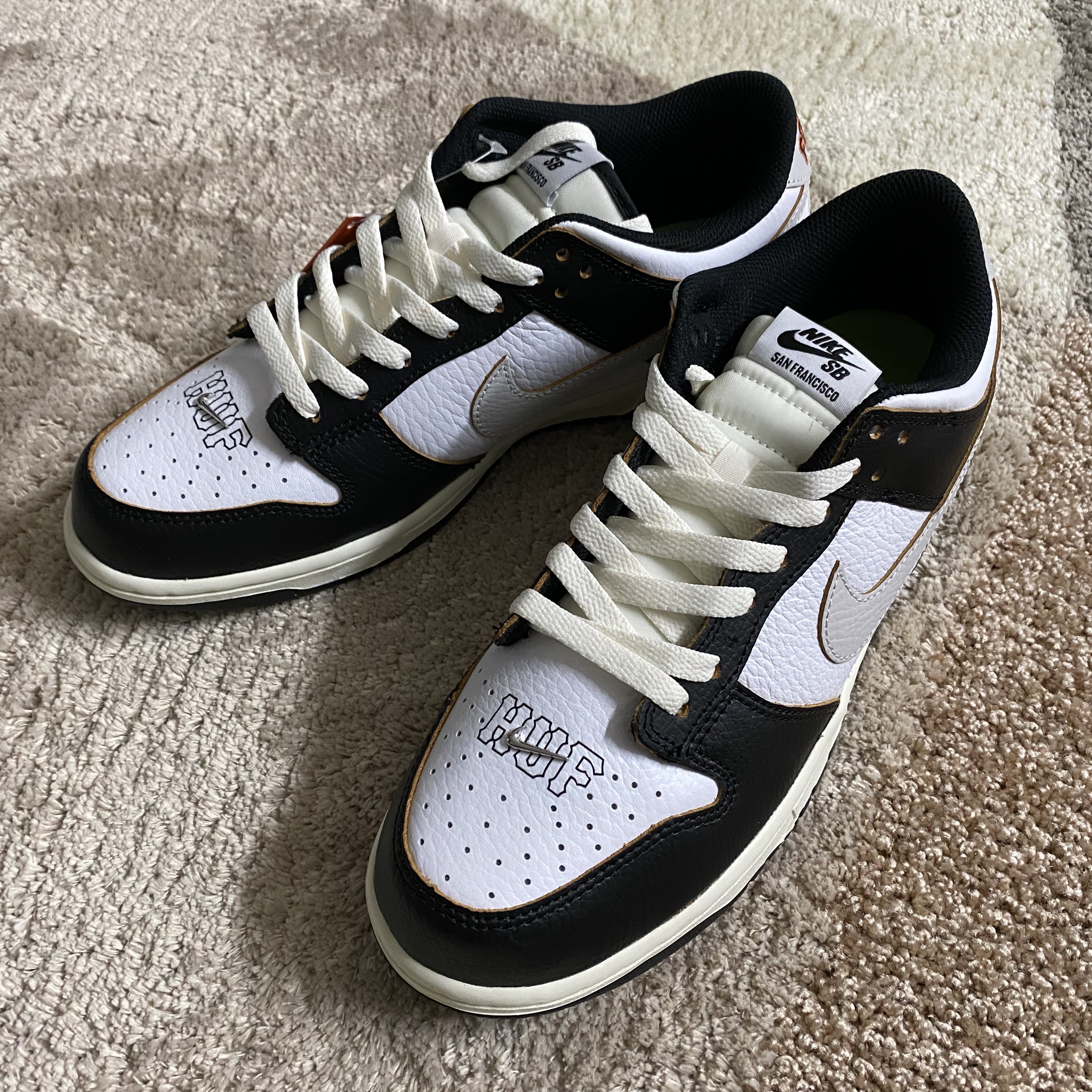 Nike x HUF SB Dunk Low San Francisco 착용 스타일 - 4