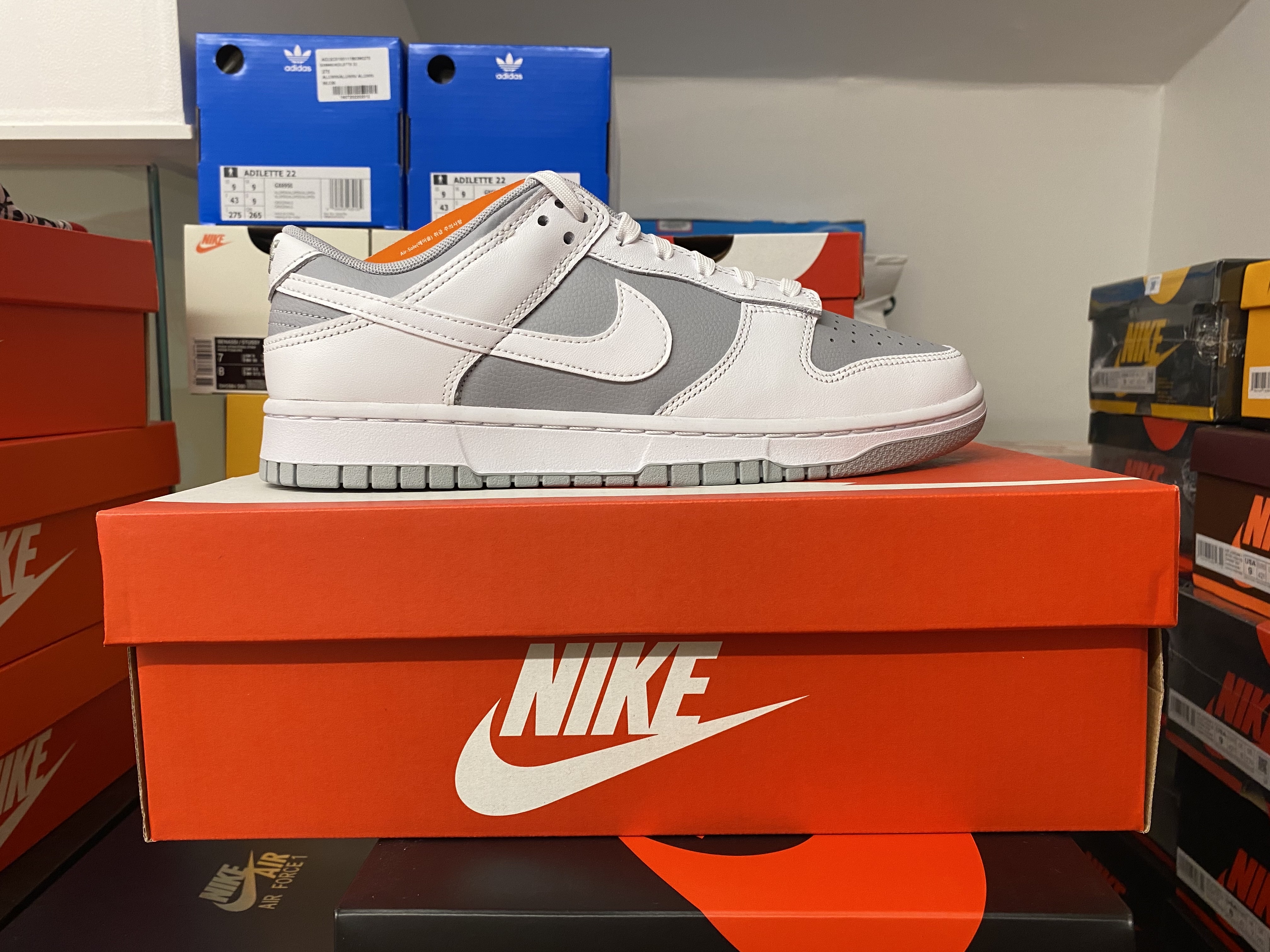 Nike Dunk Low Retro White Neutral Grey 착용 스타일