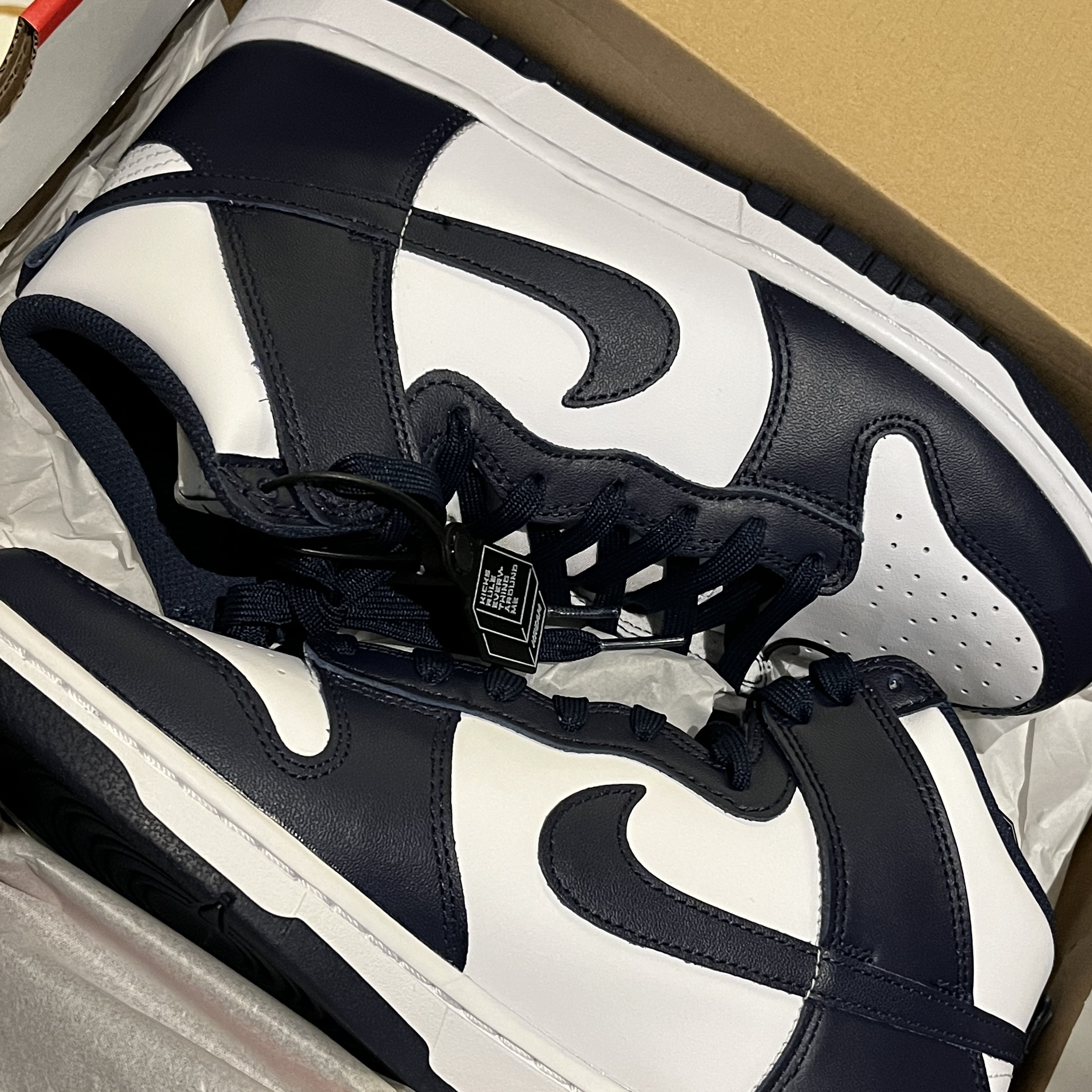 Nike Dunk High Retro Championship Navy 착용 스타일 - 2