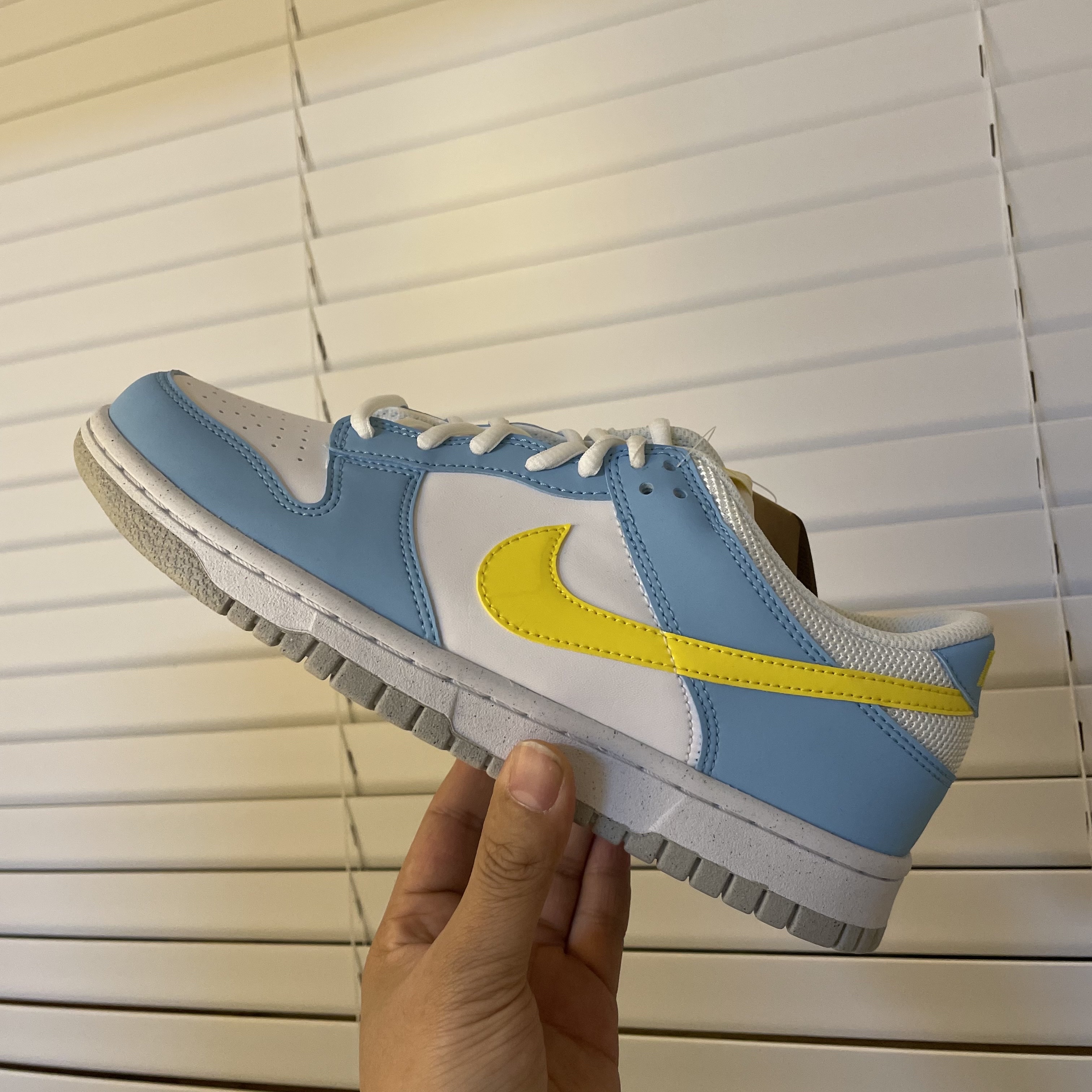 (GS) Nike Dunk Low Next Nature Blue Chill Yellow Strike 착용 스타일 - 1