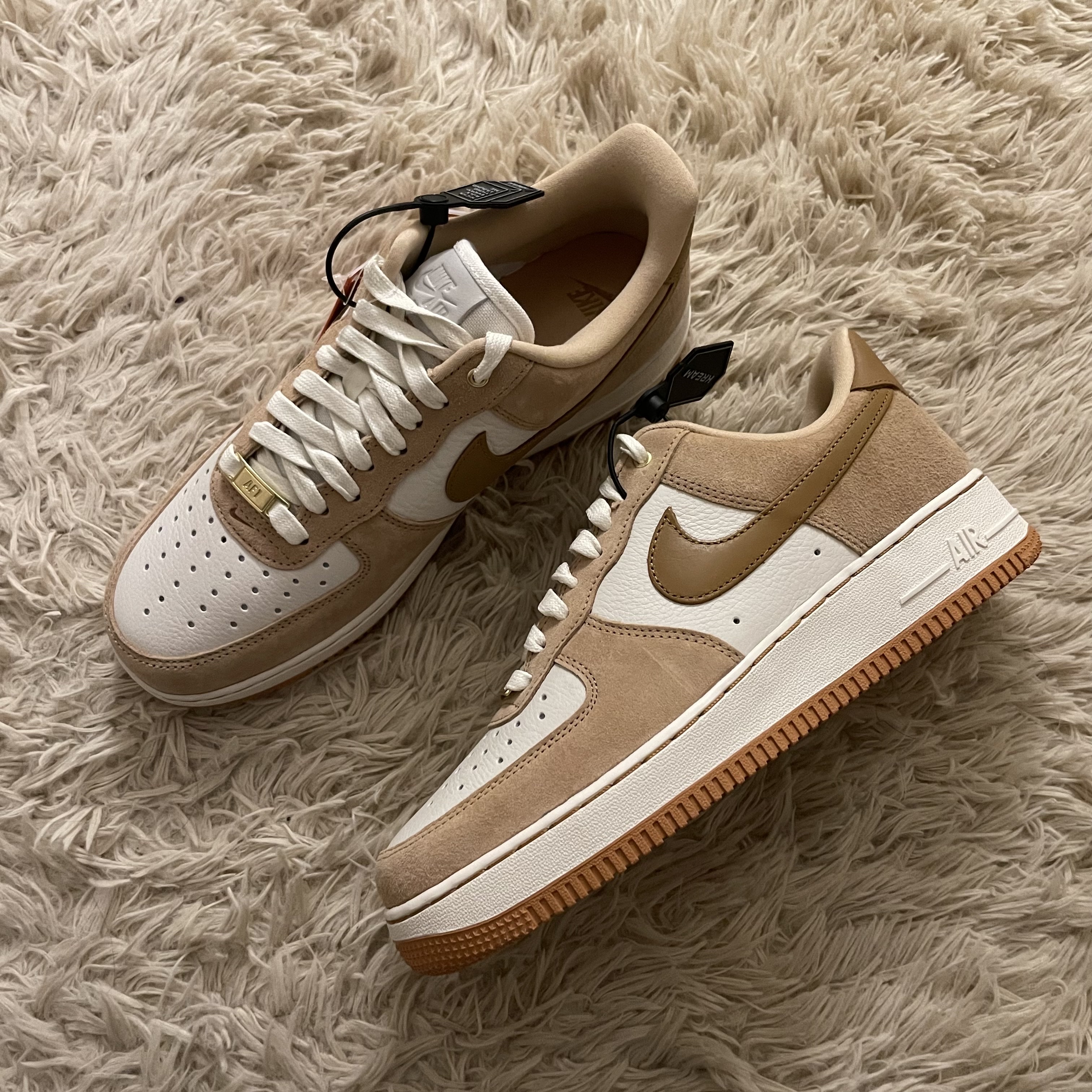 (W) Nike Air Force 1 LXX Flax 착용 스타일
