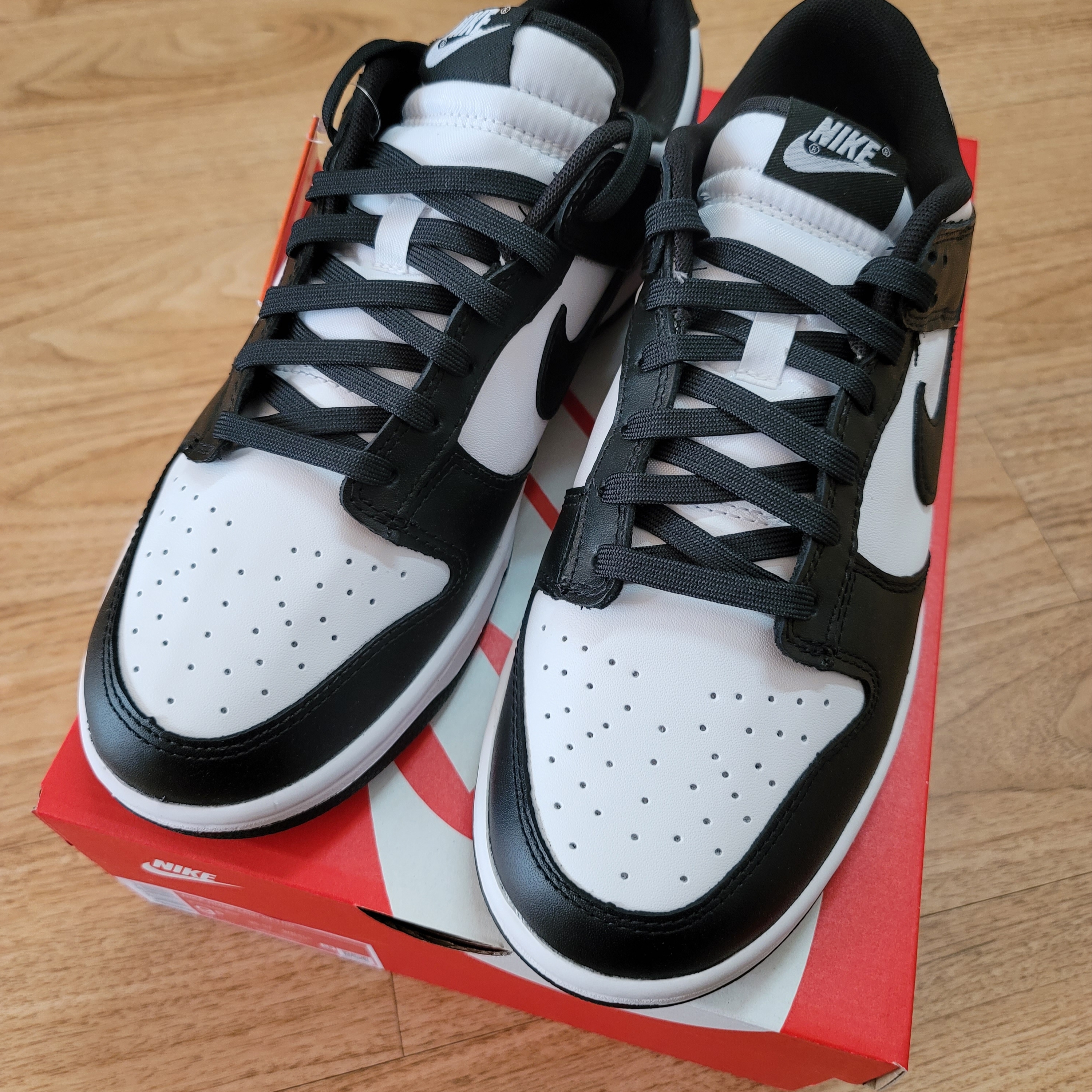 Nike Dunk Low Retro Black 착용 스타일 - 1