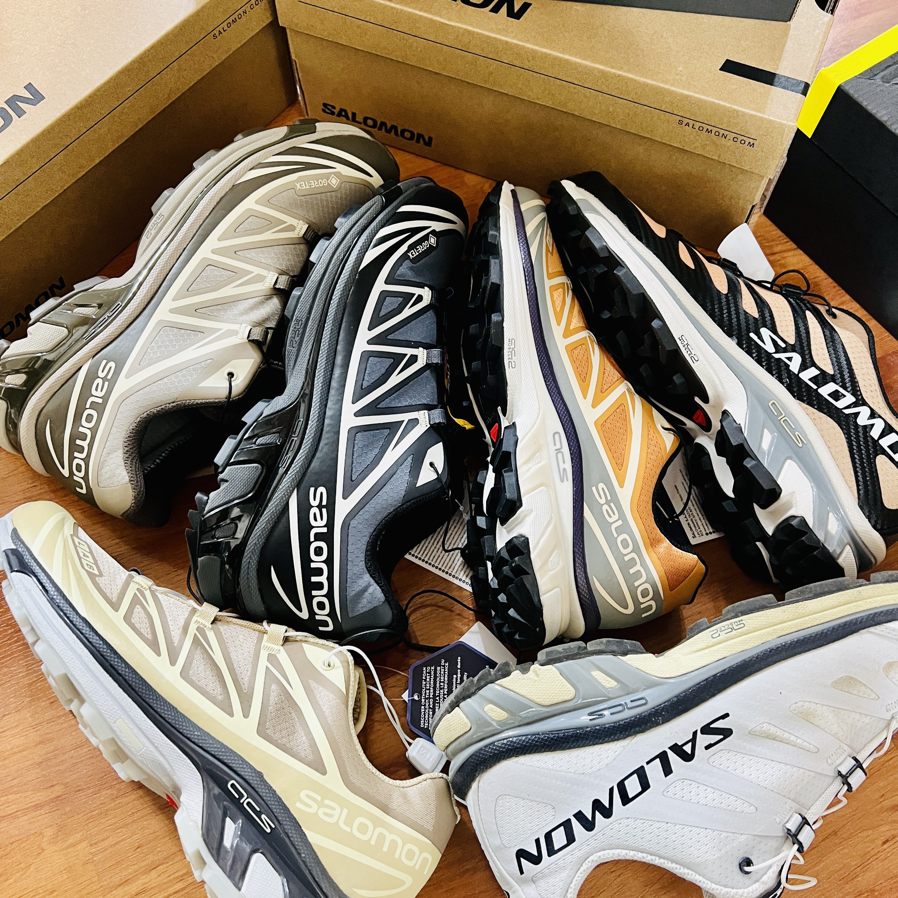 Salomon XT-6 Gore-Tex Black Ebony, Salomon XT-6 Clear Safari Vanila Ice 착용 스타일