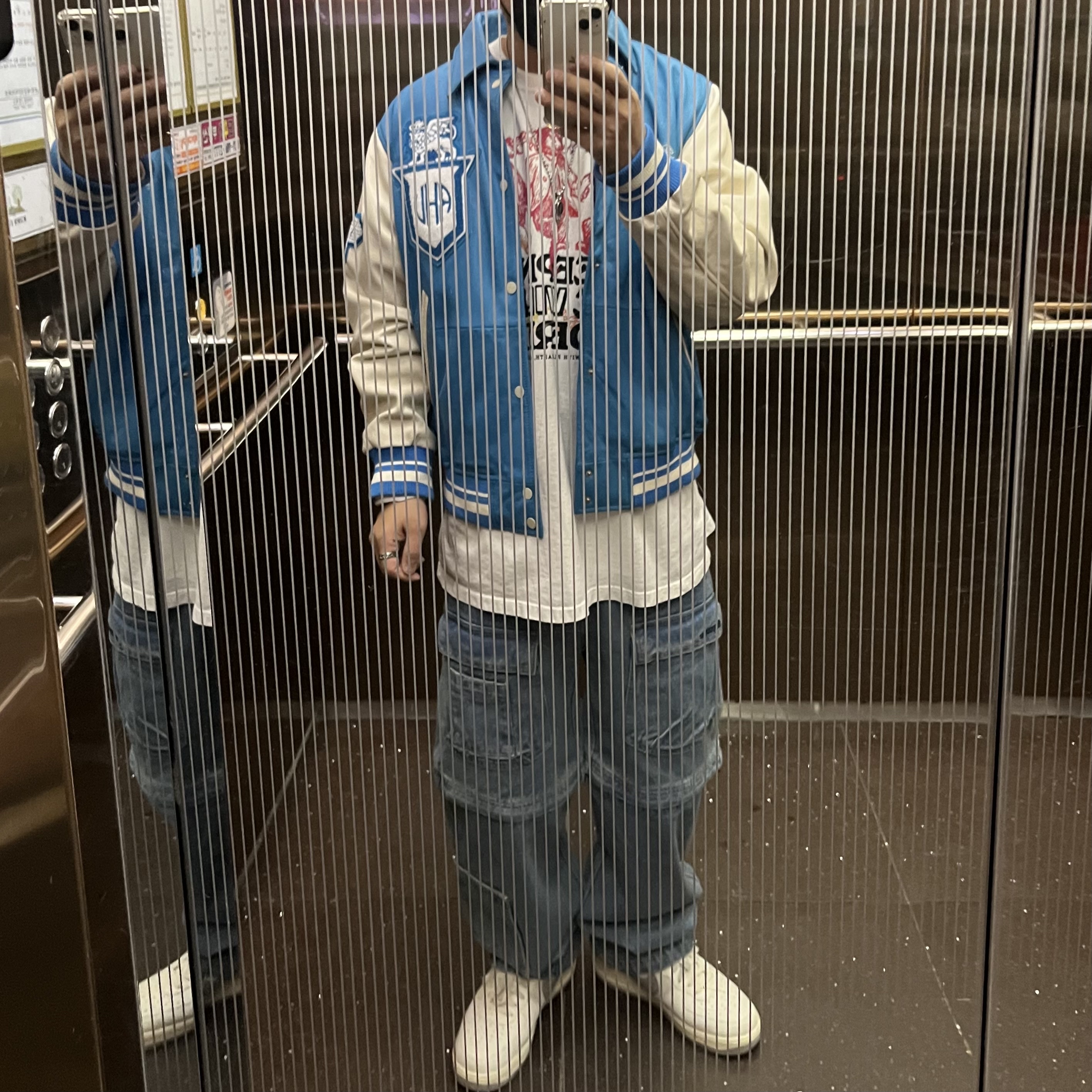 Supreme Zip-Off Utility Pants Denim - 21FW, Nike Air Force 1 High '07 LV8 Sail and Medium Grey 착용 스타일