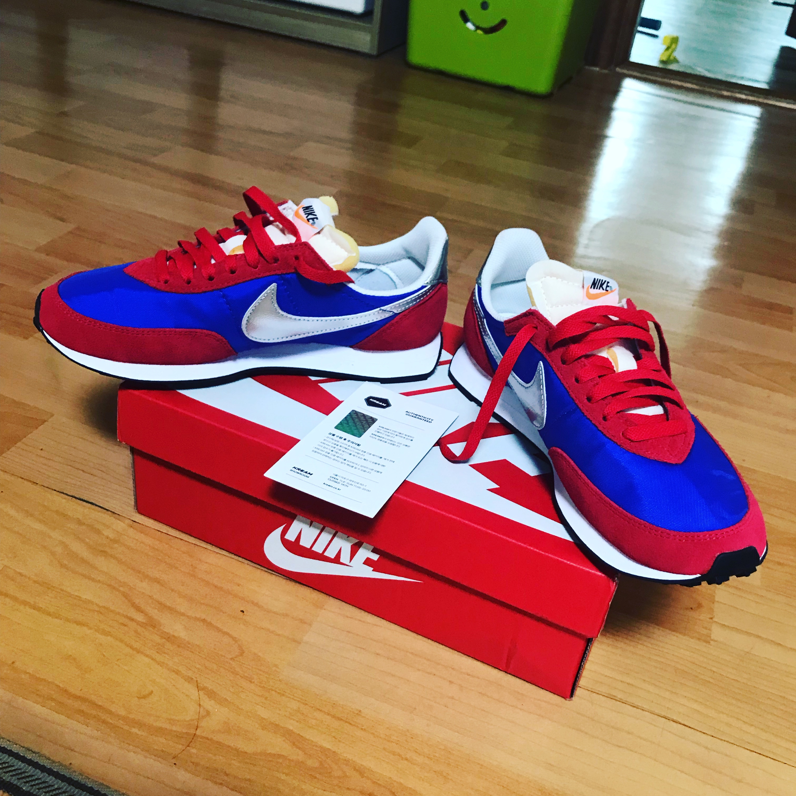 Nike Waffle Trainer 2 SP University Red 착용 스타일